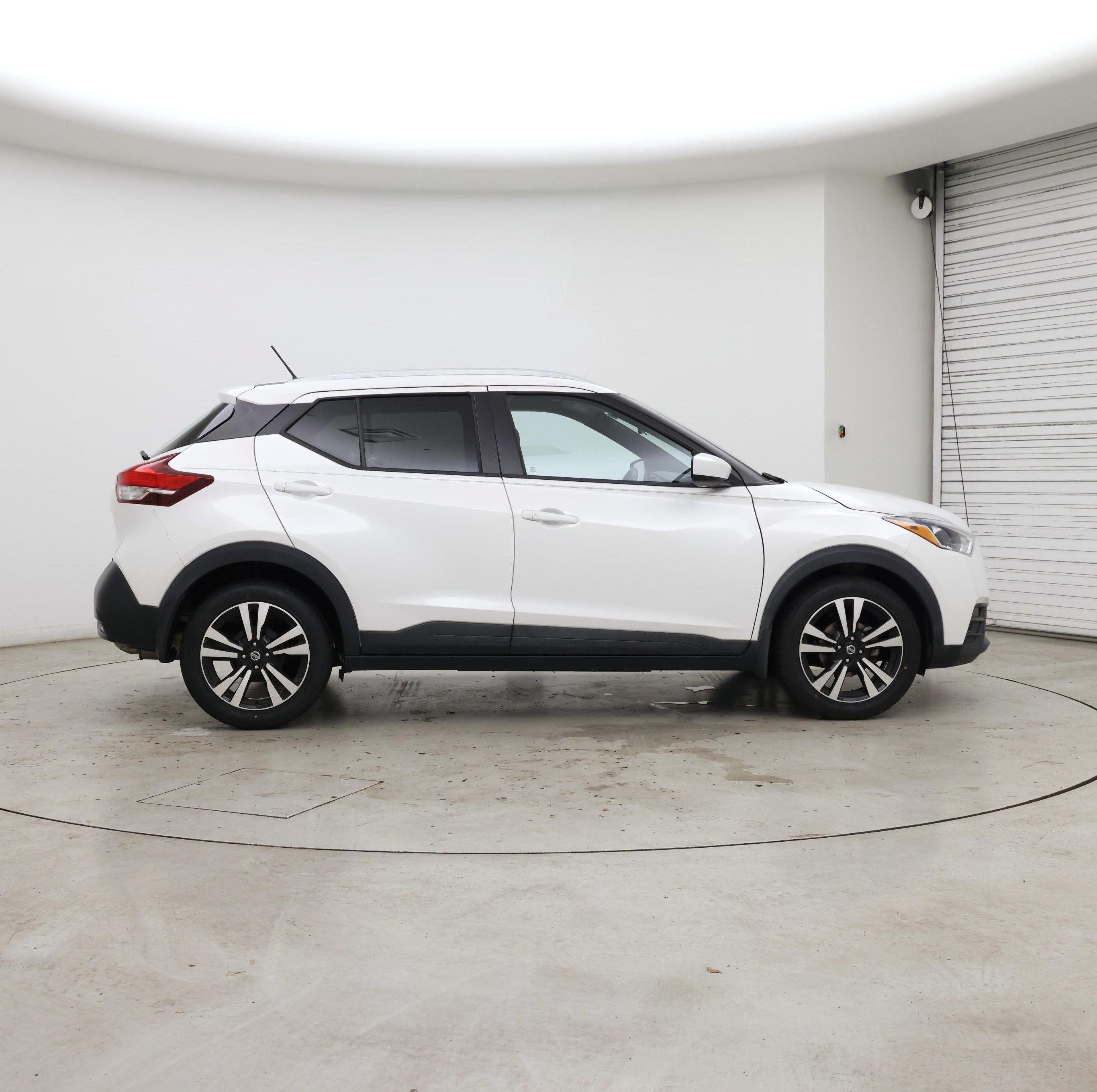 Thumbnail: 2018 Nissan Kicks - 7