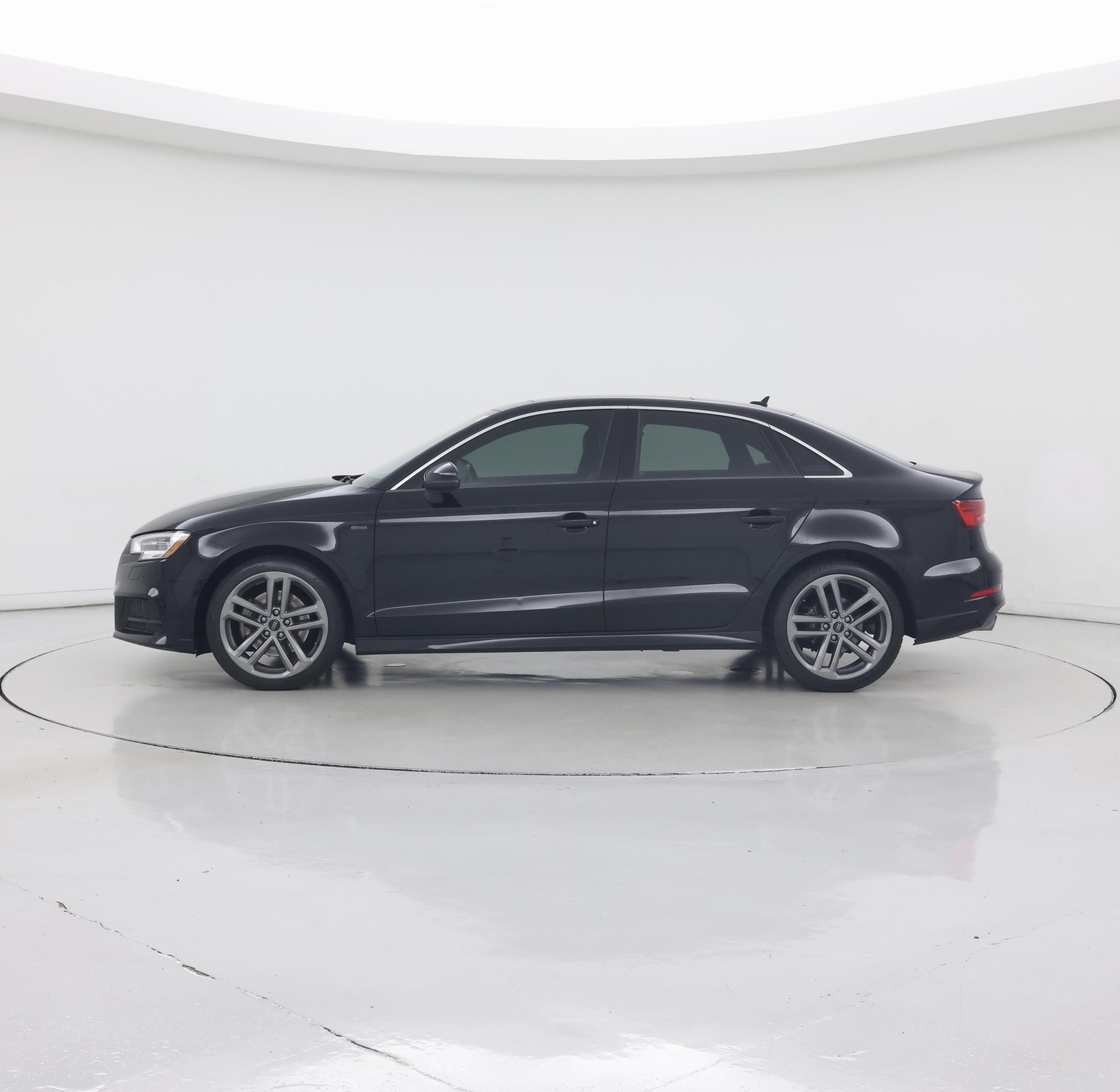 Thumbnail: 2017 Audi A3 - 3