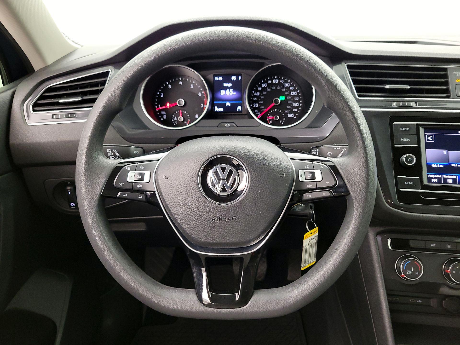 Thumbnail: 2020 Volkswagen Tiguan - 10