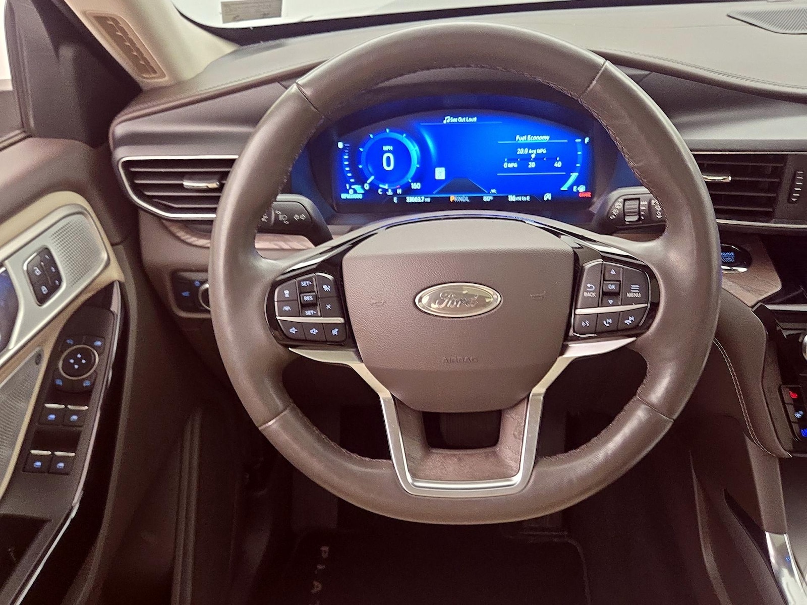 2022 Ford Explorer Platinum - Photo 11