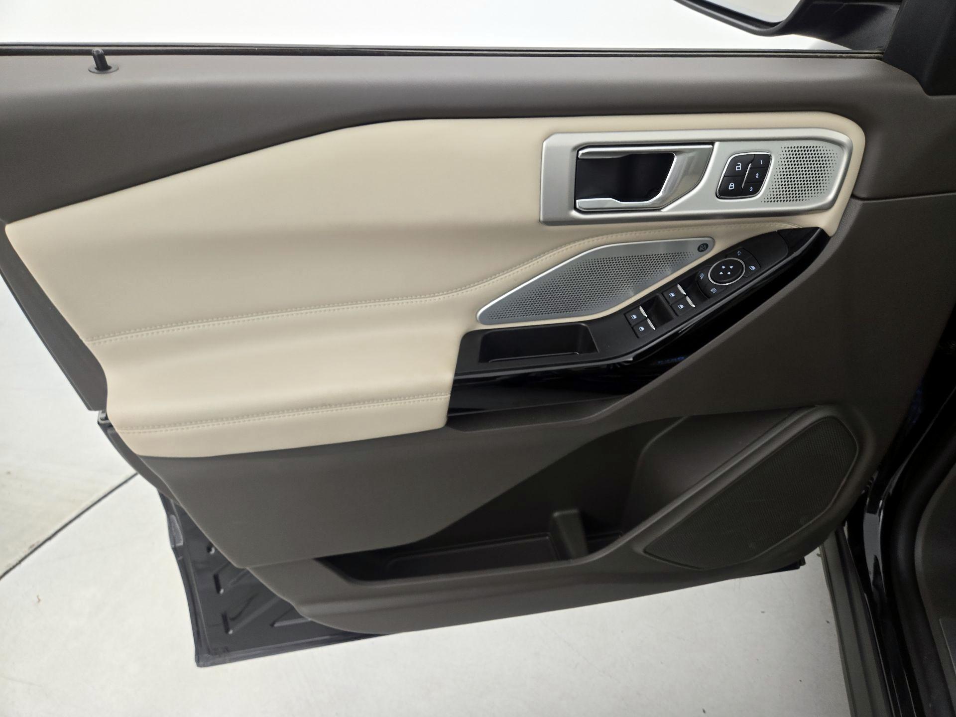 Thumbnail: 2022 Ford Explorer - 12