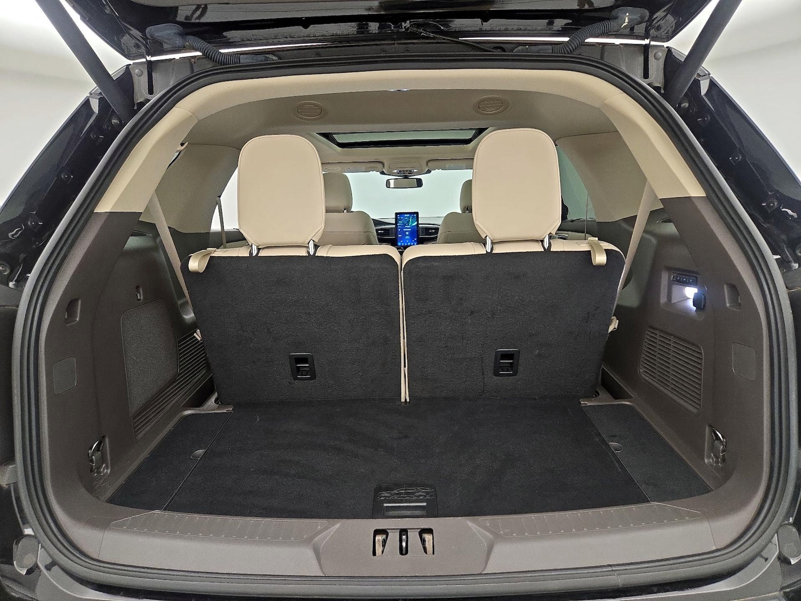 2022 Ford Explorer Platinum - Photo 24
