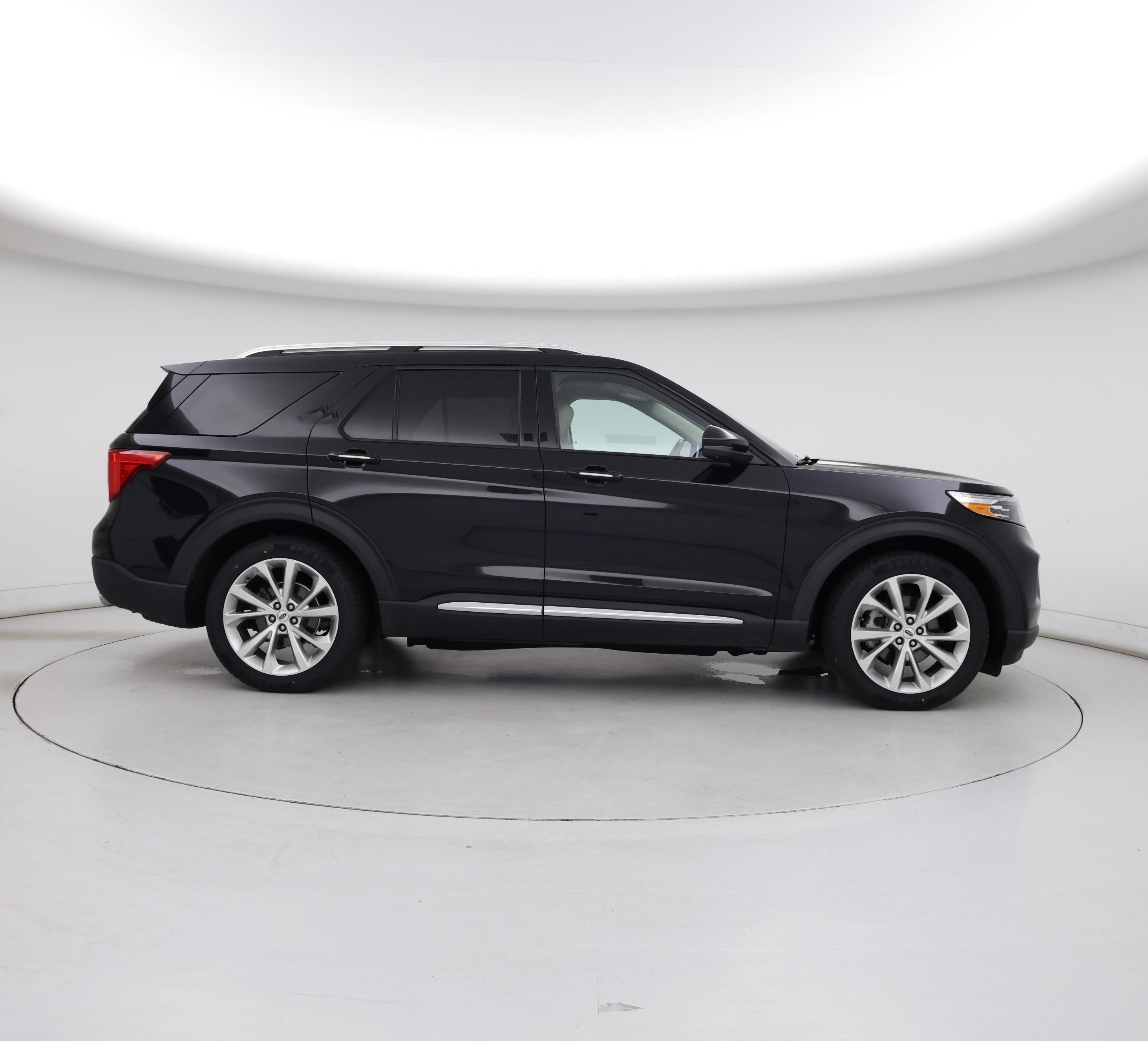 Thumbnail: 2022 Ford Explorer - 7
