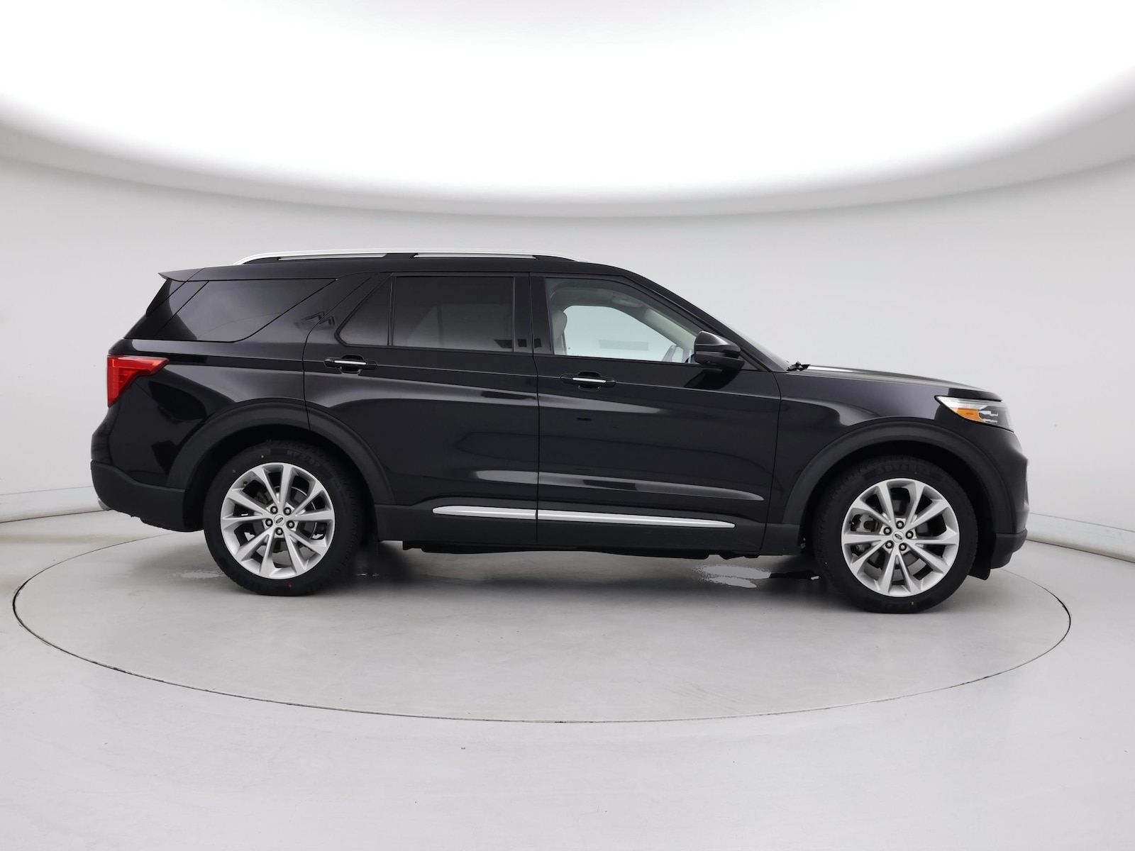 2022 Ford Explorer Platinum - Photo 8