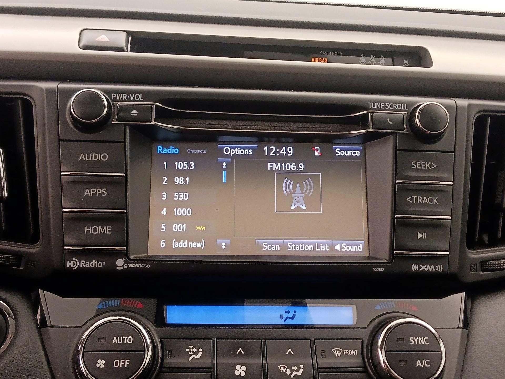 Thumbnail: 2017 Toyota RAV4 - 15