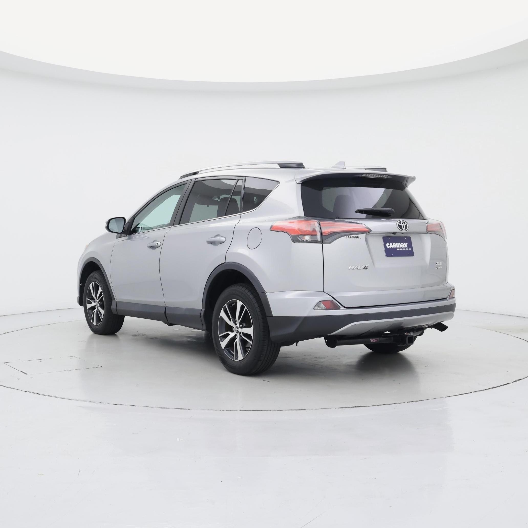 Thumbnail: 2017 Toyota RAV4 - 2