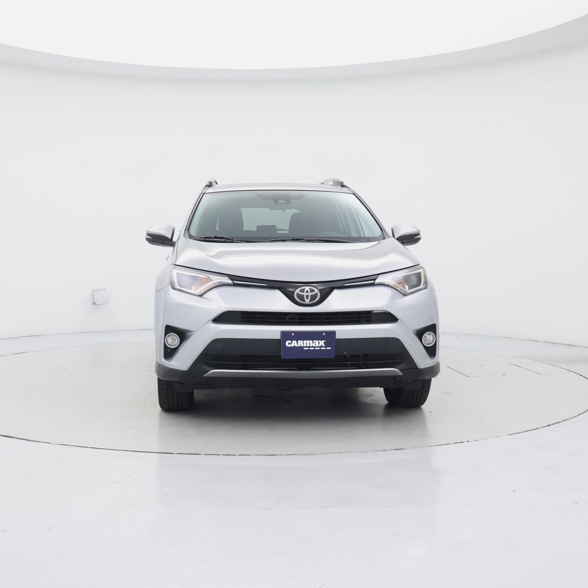 Thumbnail: 2017 Toyota RAV4 - 5