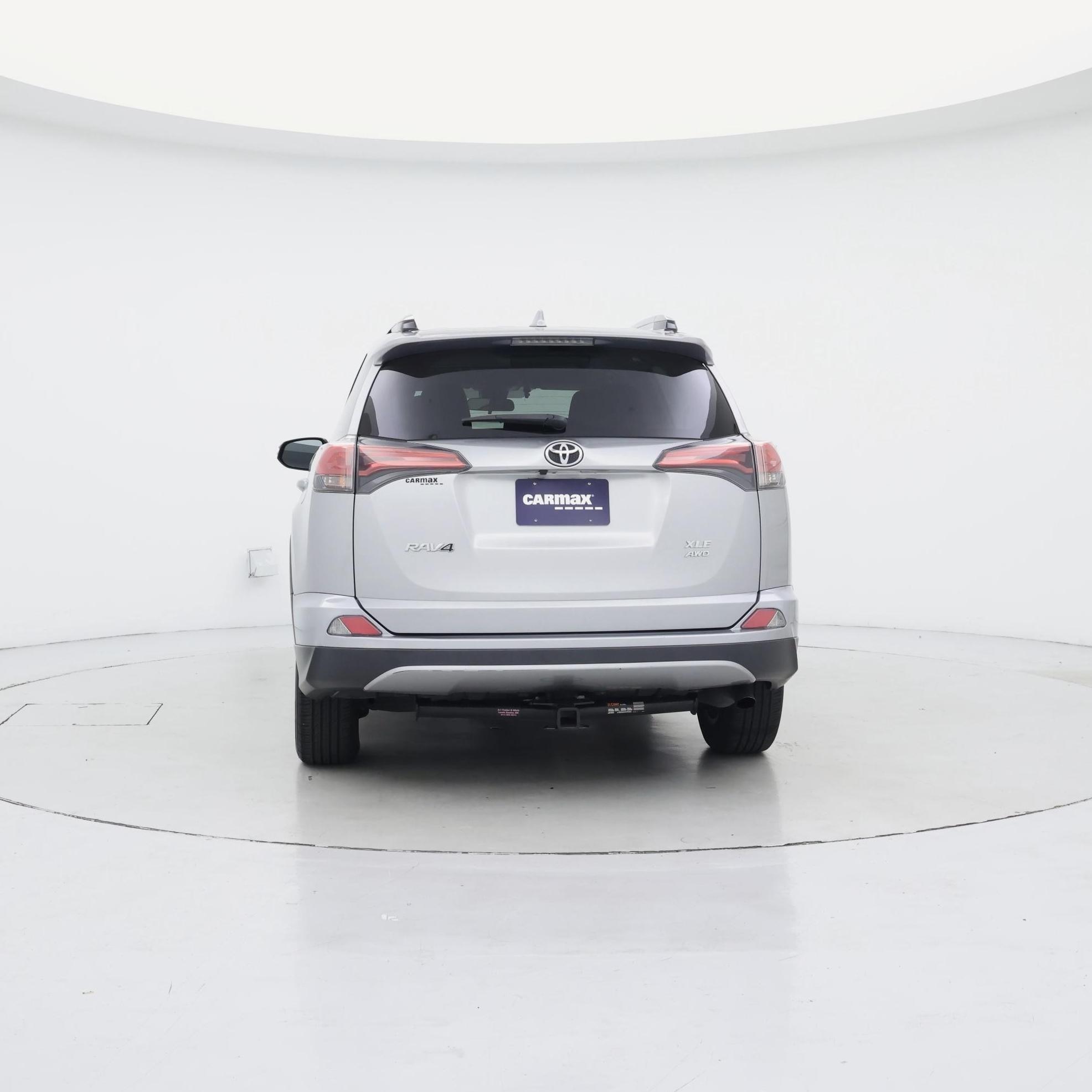 Thumbnail: 2017 Toyota RAV4 - 6