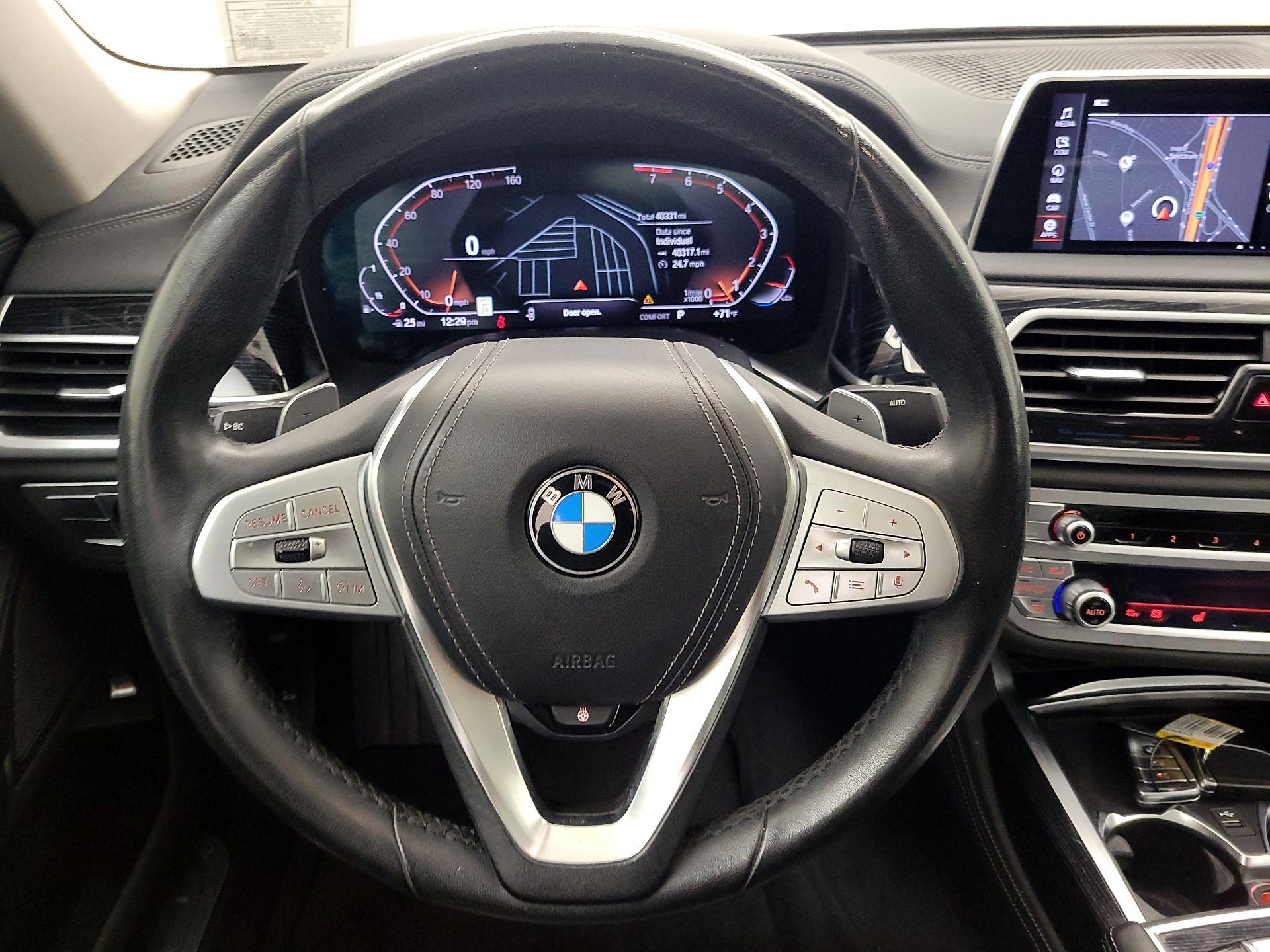 Thumbnail: 2021 BMW 7 Series - 10