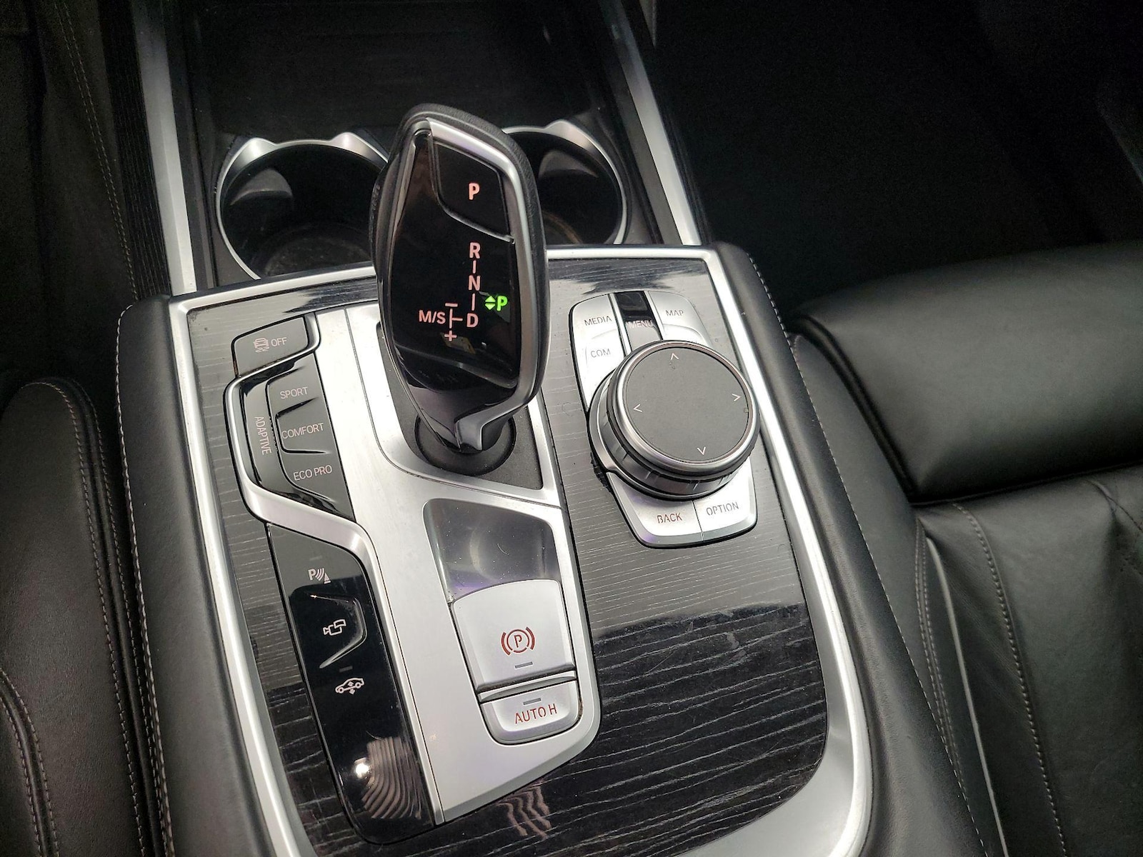 2021 BMW 7 Series 740i - Photo 19