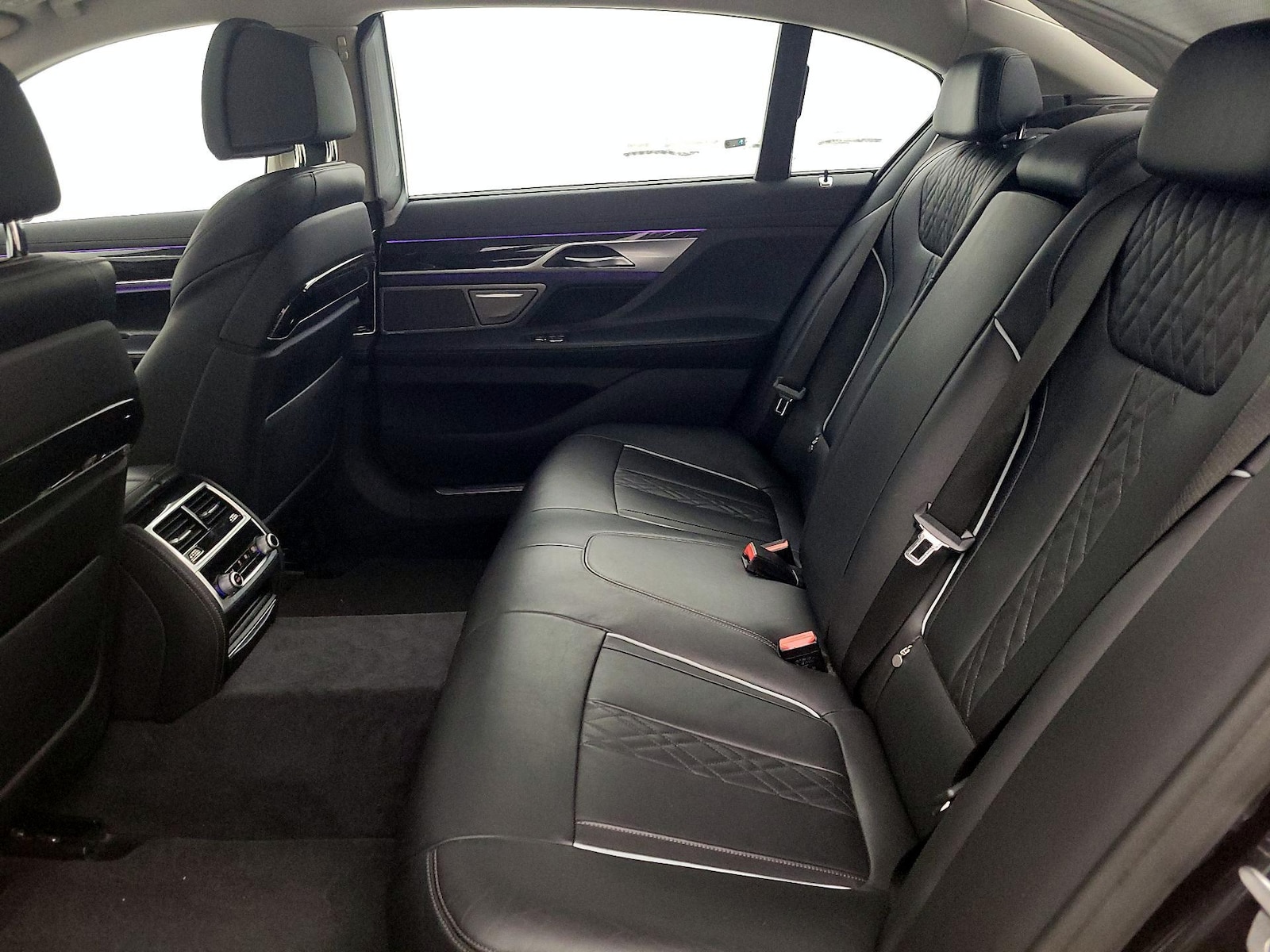 2021 BMW 7 Series 740i - Photo 22