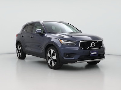 2022 Volvo XC40 T5 Momentum