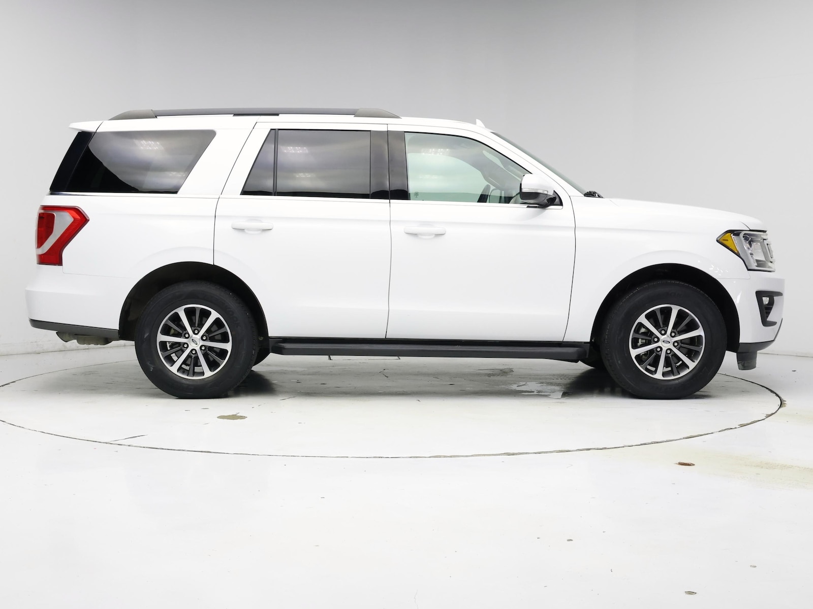 2020 Ford Expedition XLT - Photo 8