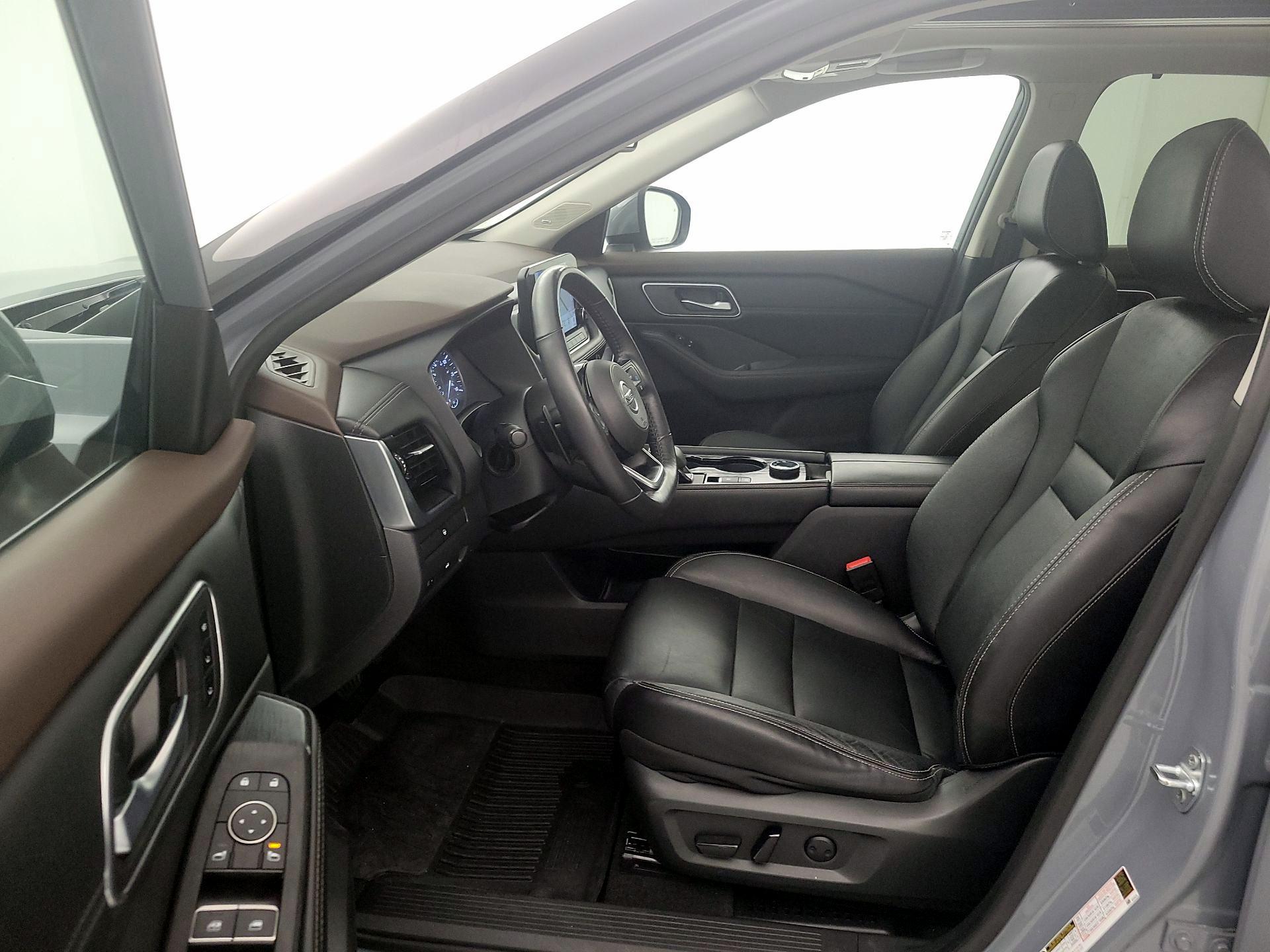 Thumbnail: 2021 Nissan Rogue - 11