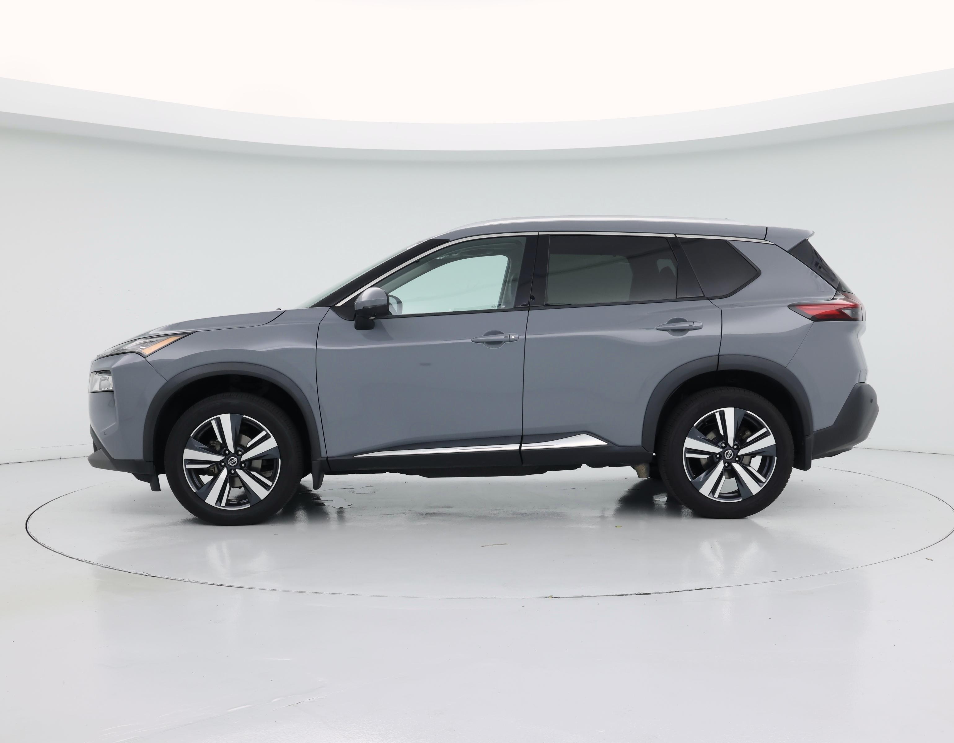Thumbnail: 2021 Nissan Rogue - 3