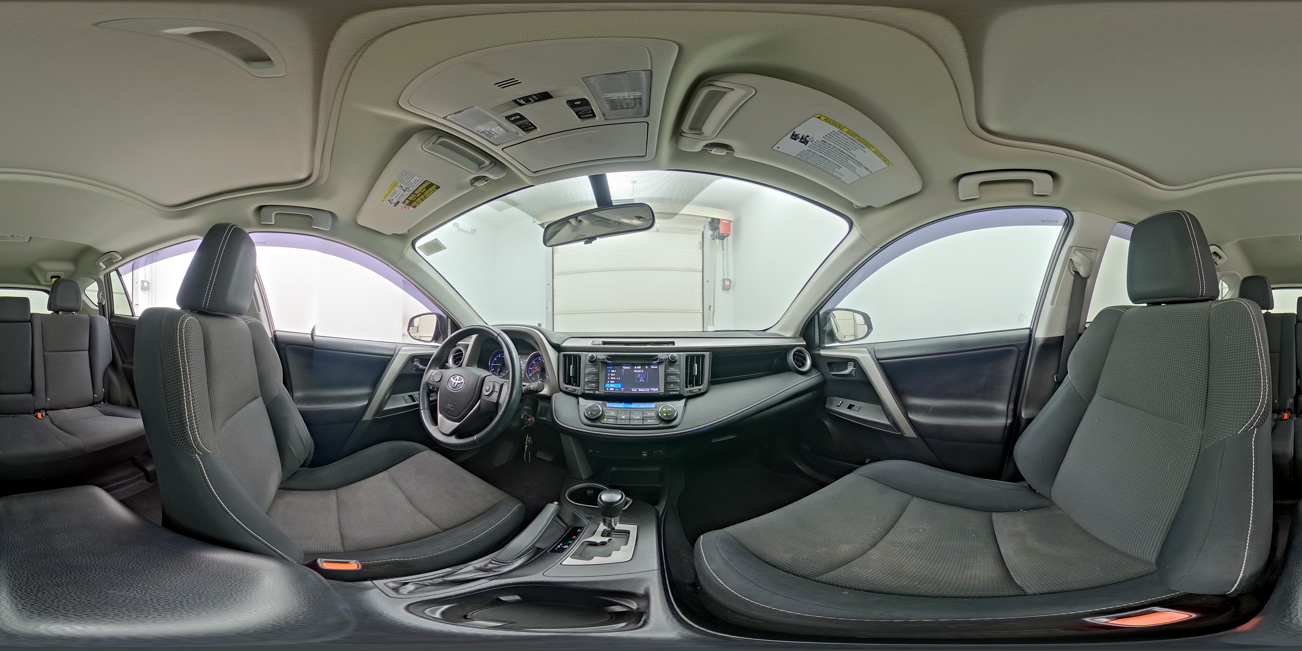 2016 Toyota RAV4 XLE - Photo 25