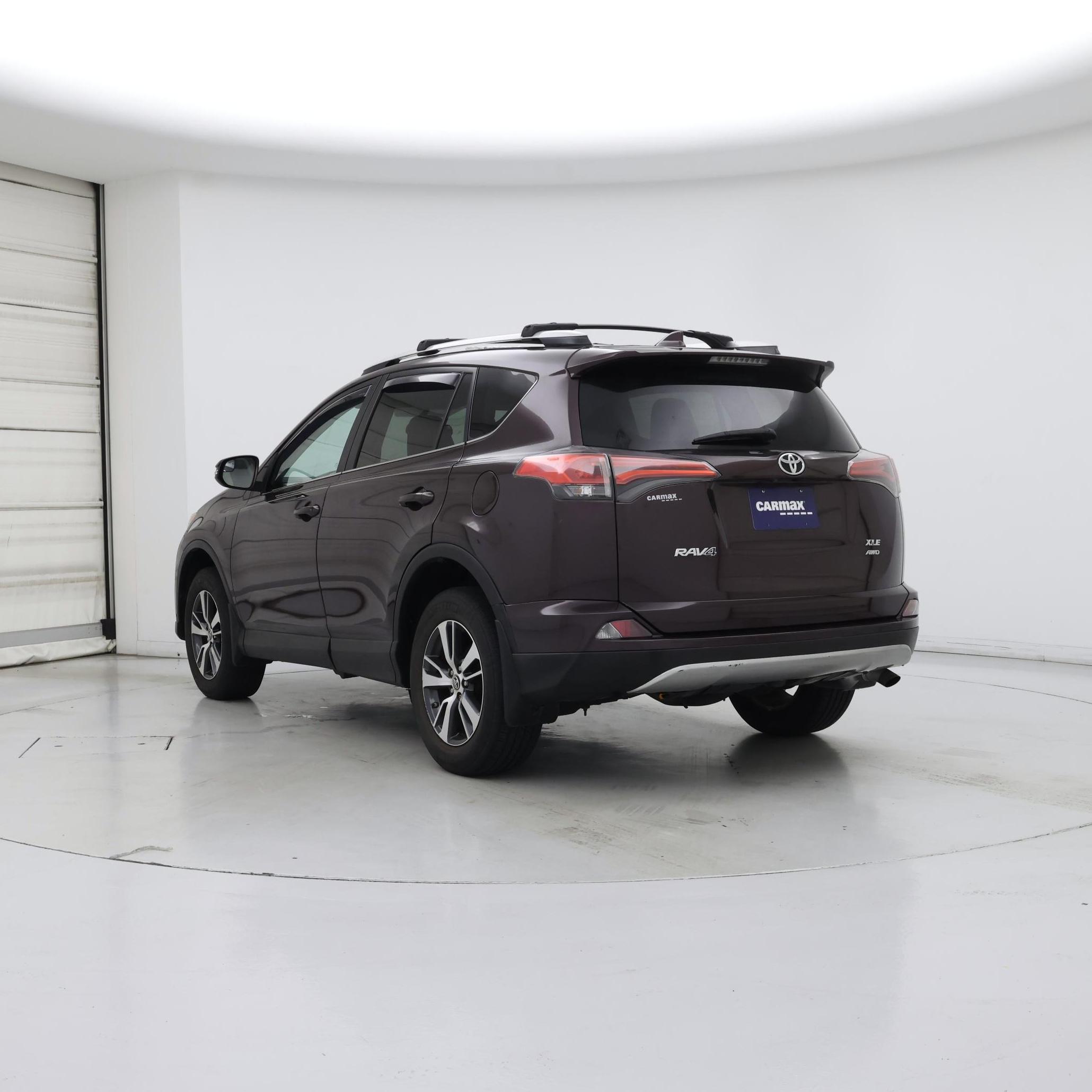 Thumbnail: 2016 Toyota RAV4 - 2