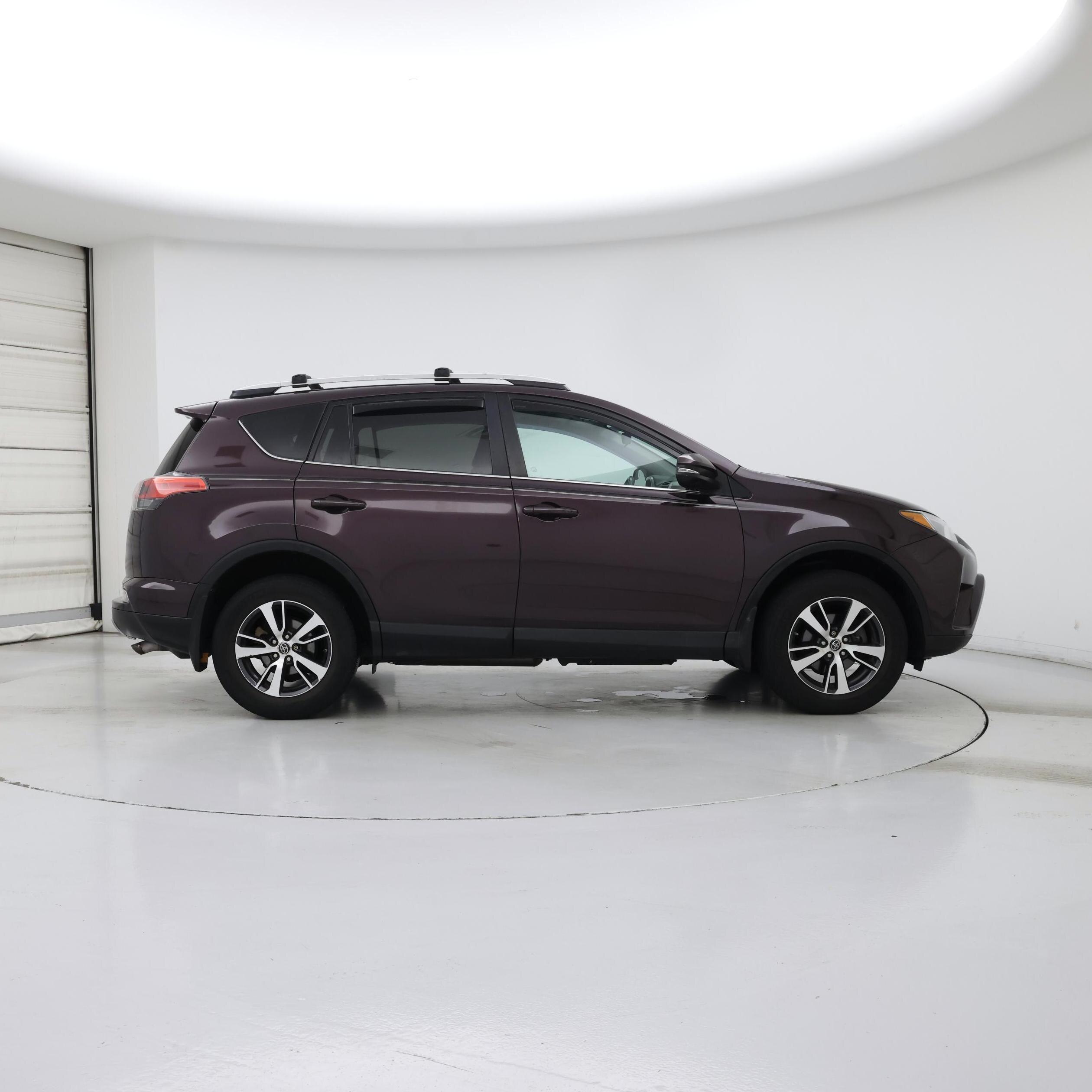Thumbnail: 2016 Toyota RAV4 - 7