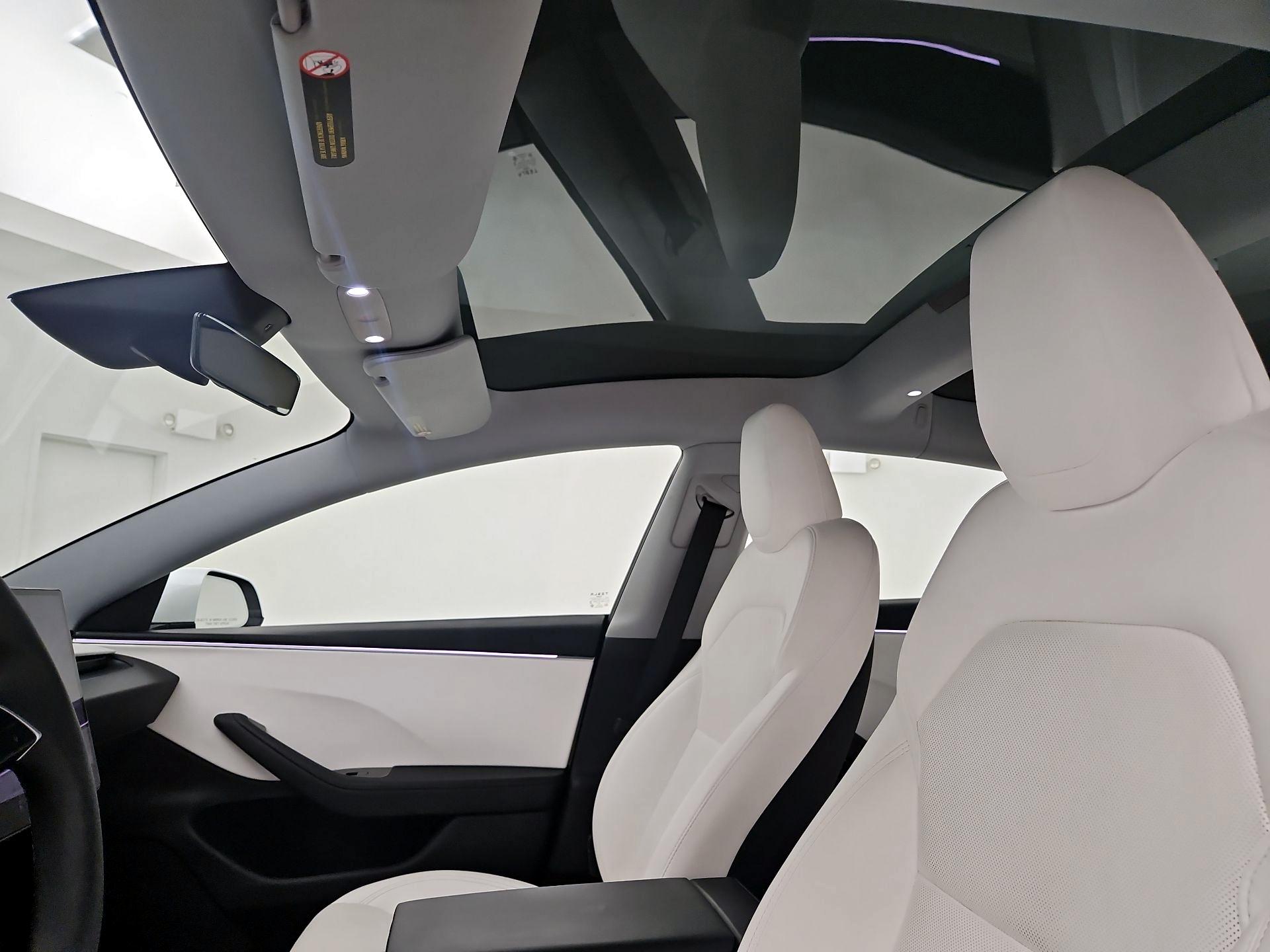 Thumbnail: 2025 Tesla Model 3 - 19
