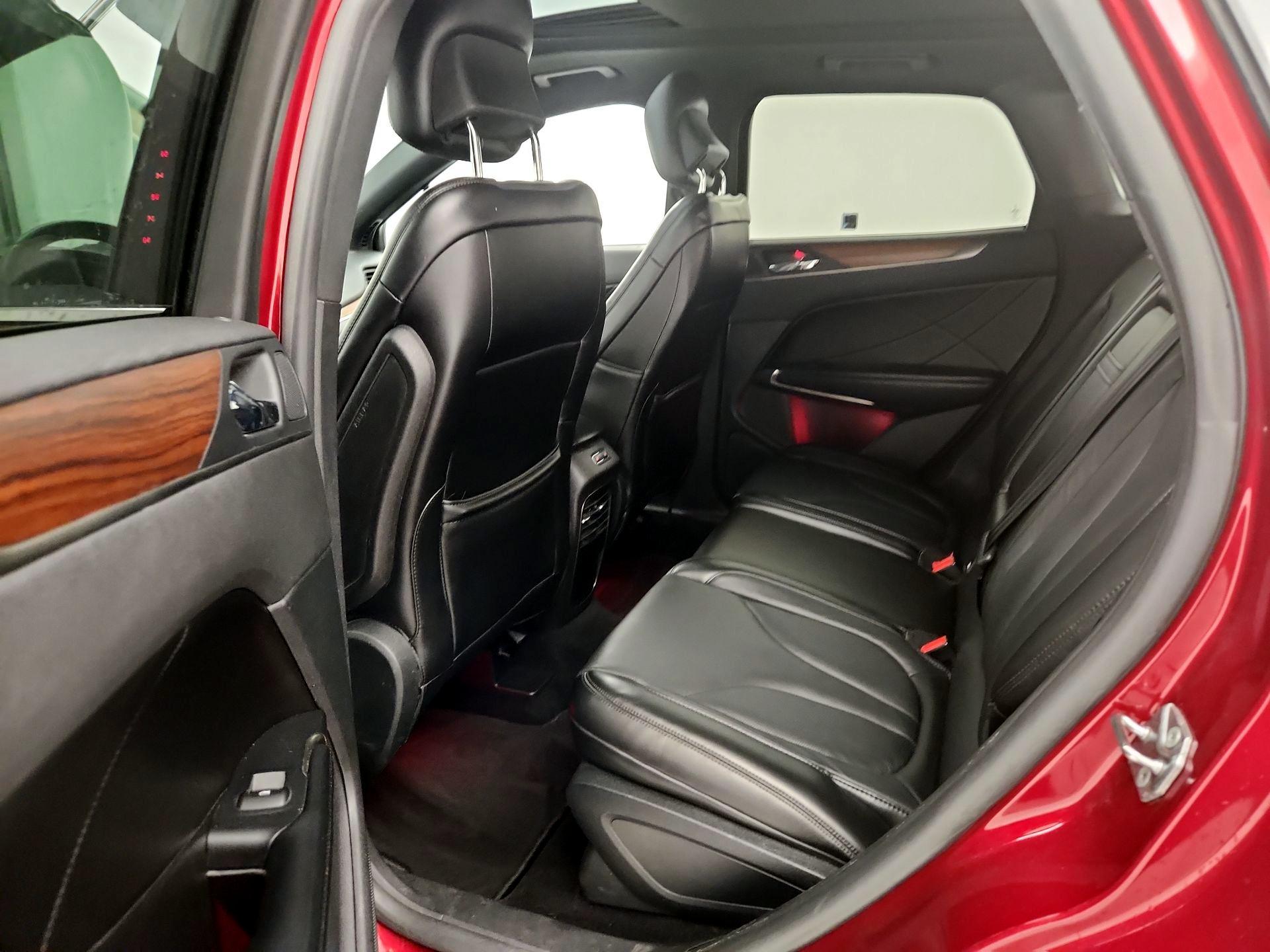 Thumbnail: 2017 Lincoln MKC - 20