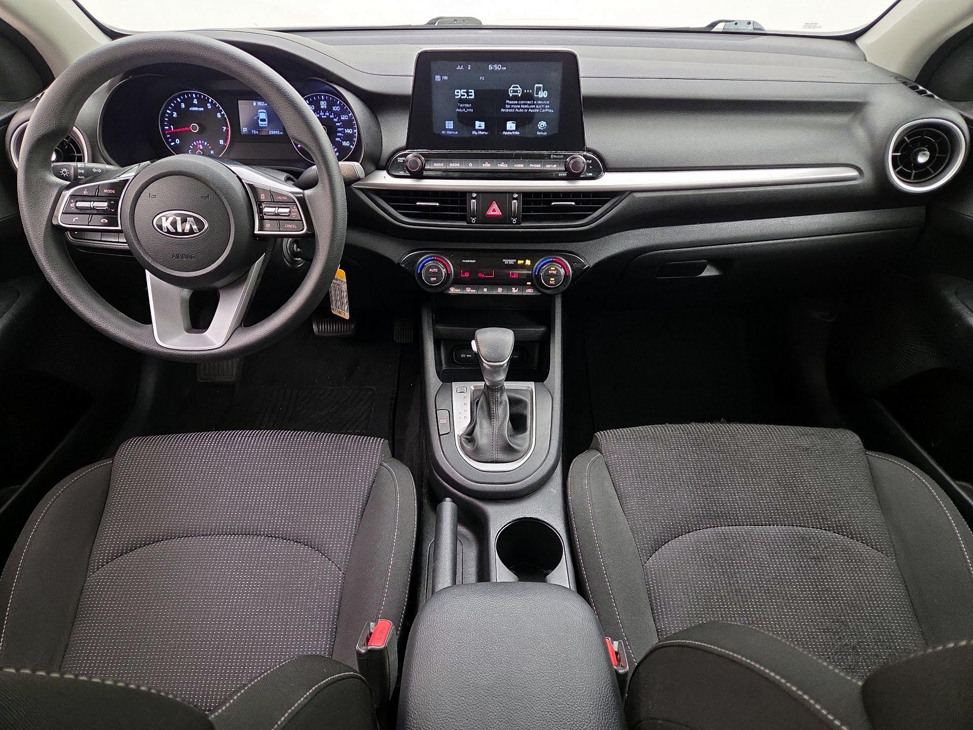 Thumbnail: 2019 Kia Forte - 9