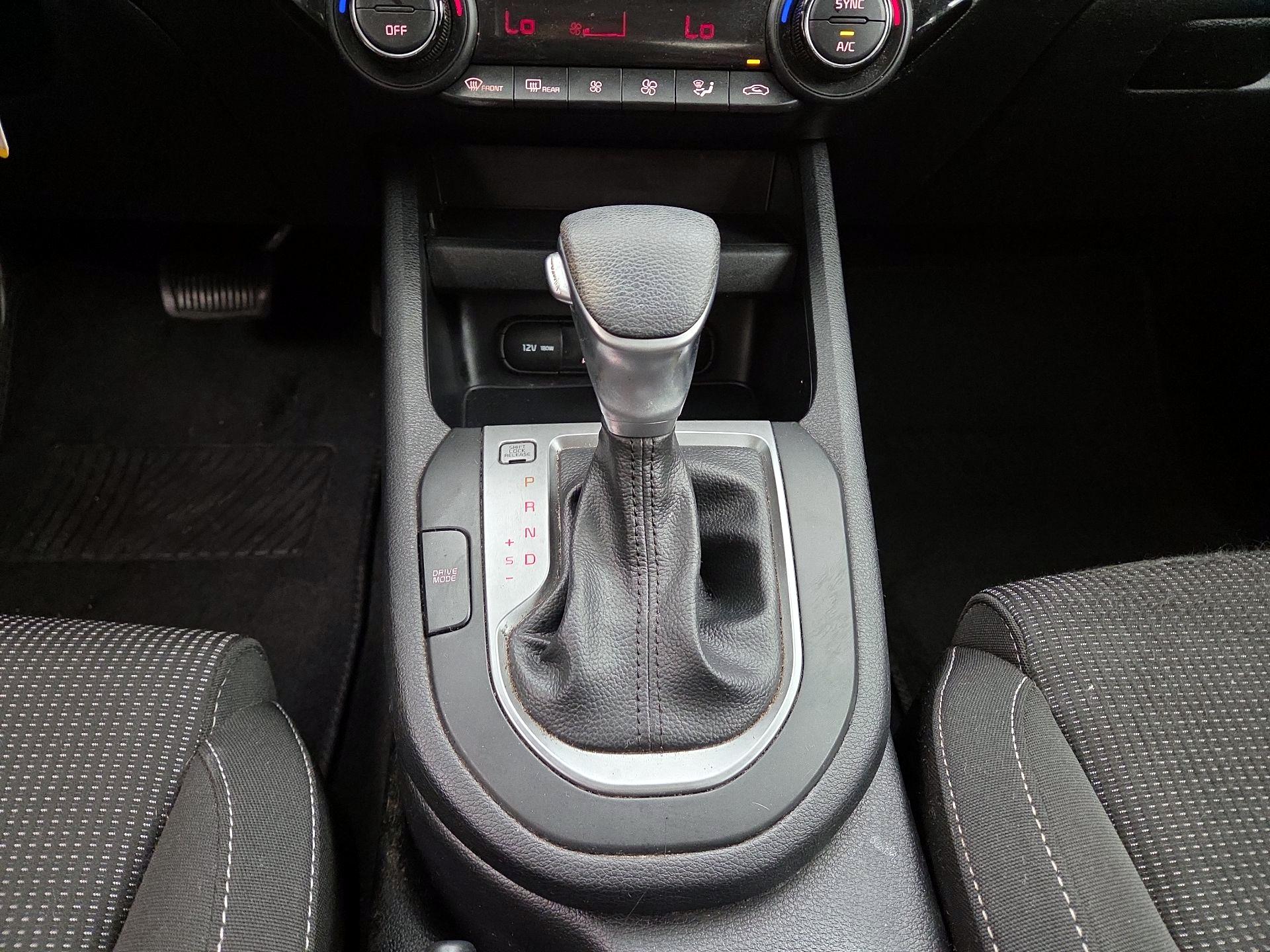 Thumbnail: 2019 Kia Forte - 17