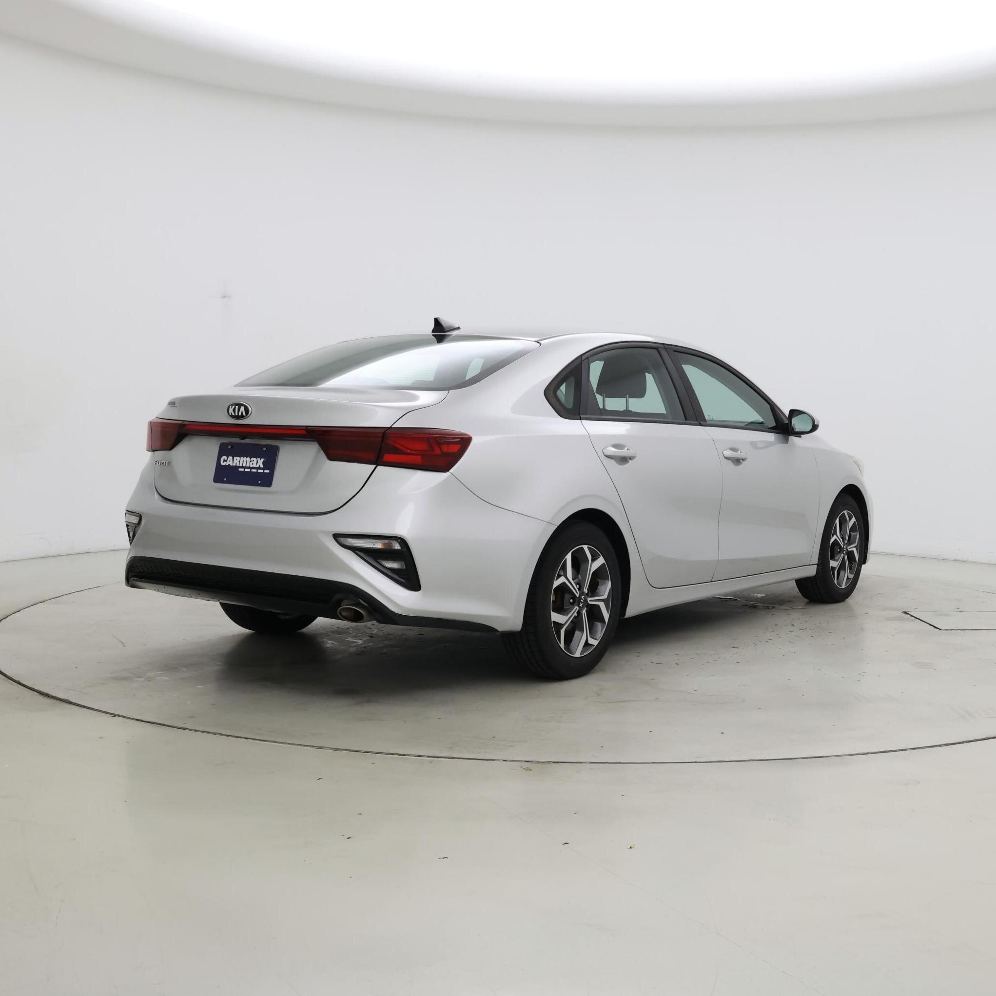 Thumbnail: 2019 Kia Forte - 8