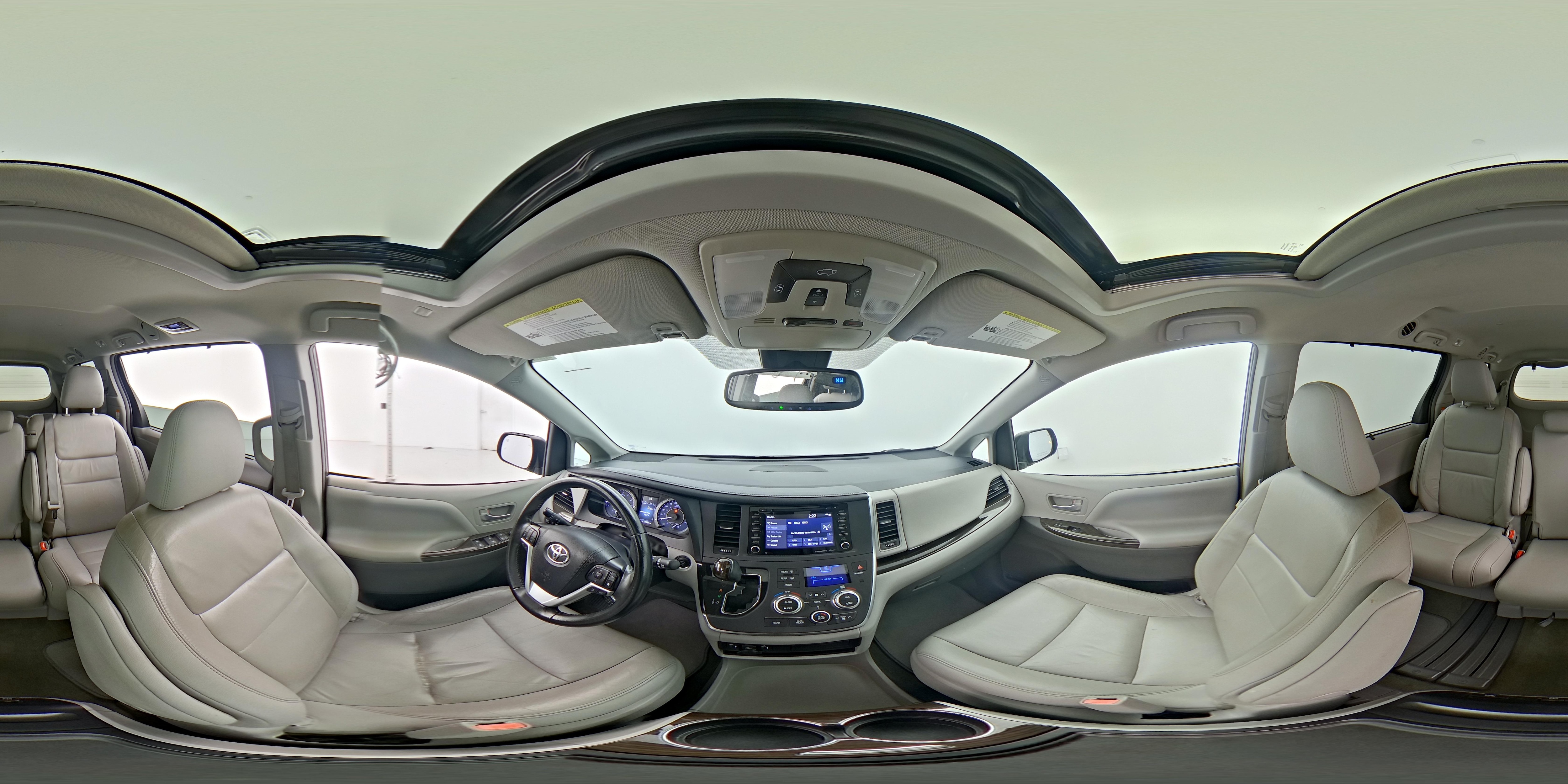 2019 Toyota Sienna 27