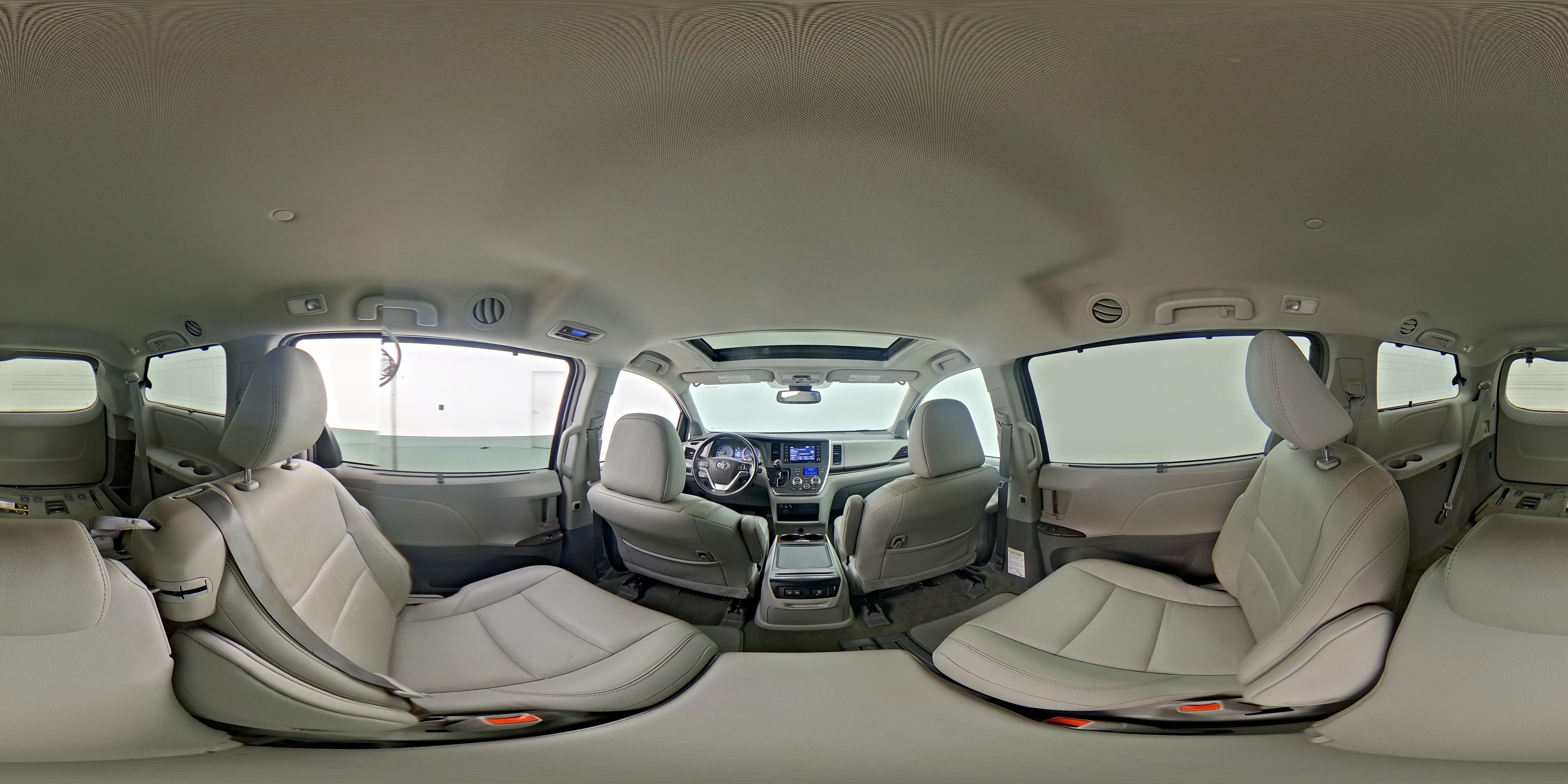 2019 Toyota Sienna 28