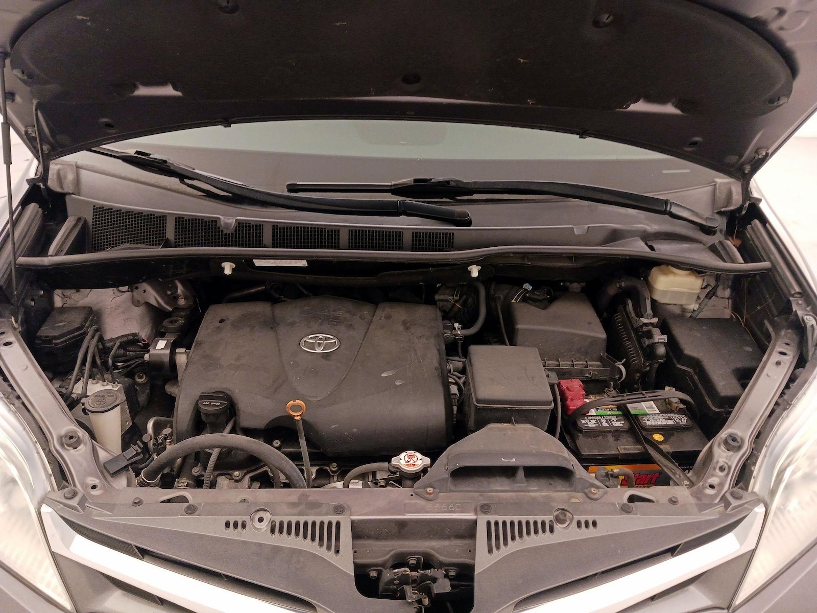 2019 Toyota Sienna 25