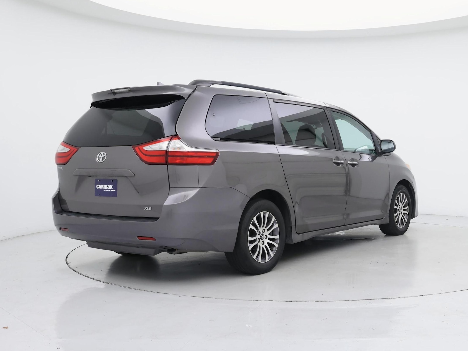 2019 Toyota Sienna 9