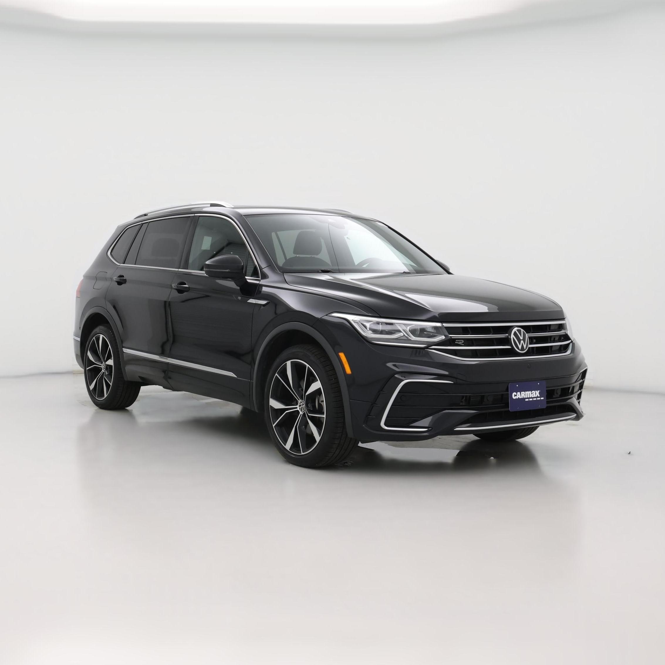 Thumbnail: 2022 Volkswagen Tiguan - 1