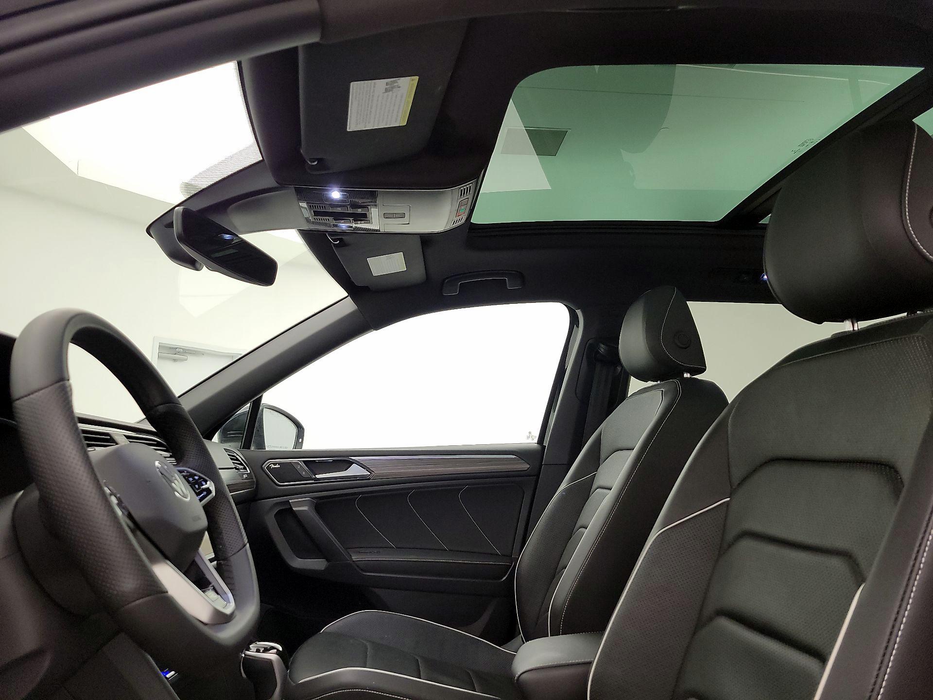 Thumbnail: 2022 Volkswagen Tiguan - 20