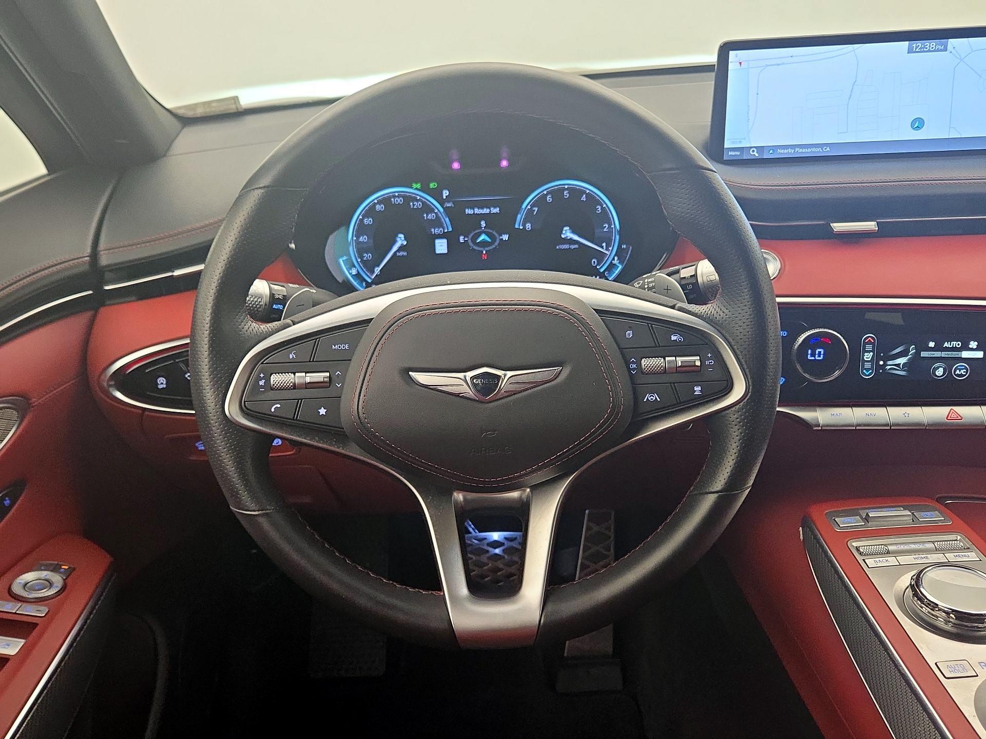 Thumbnail: 2023 Genesis GV70 - 10