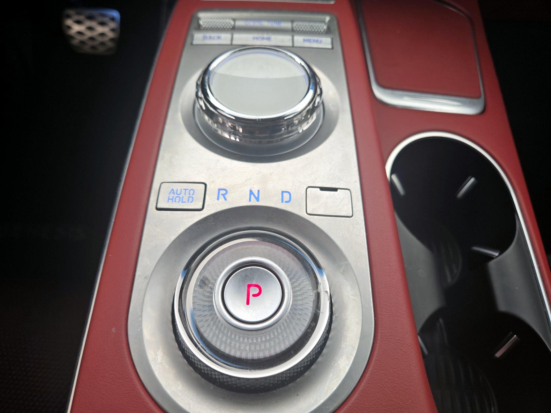 Thumbnail: 2023 Genesis GV70 - 18