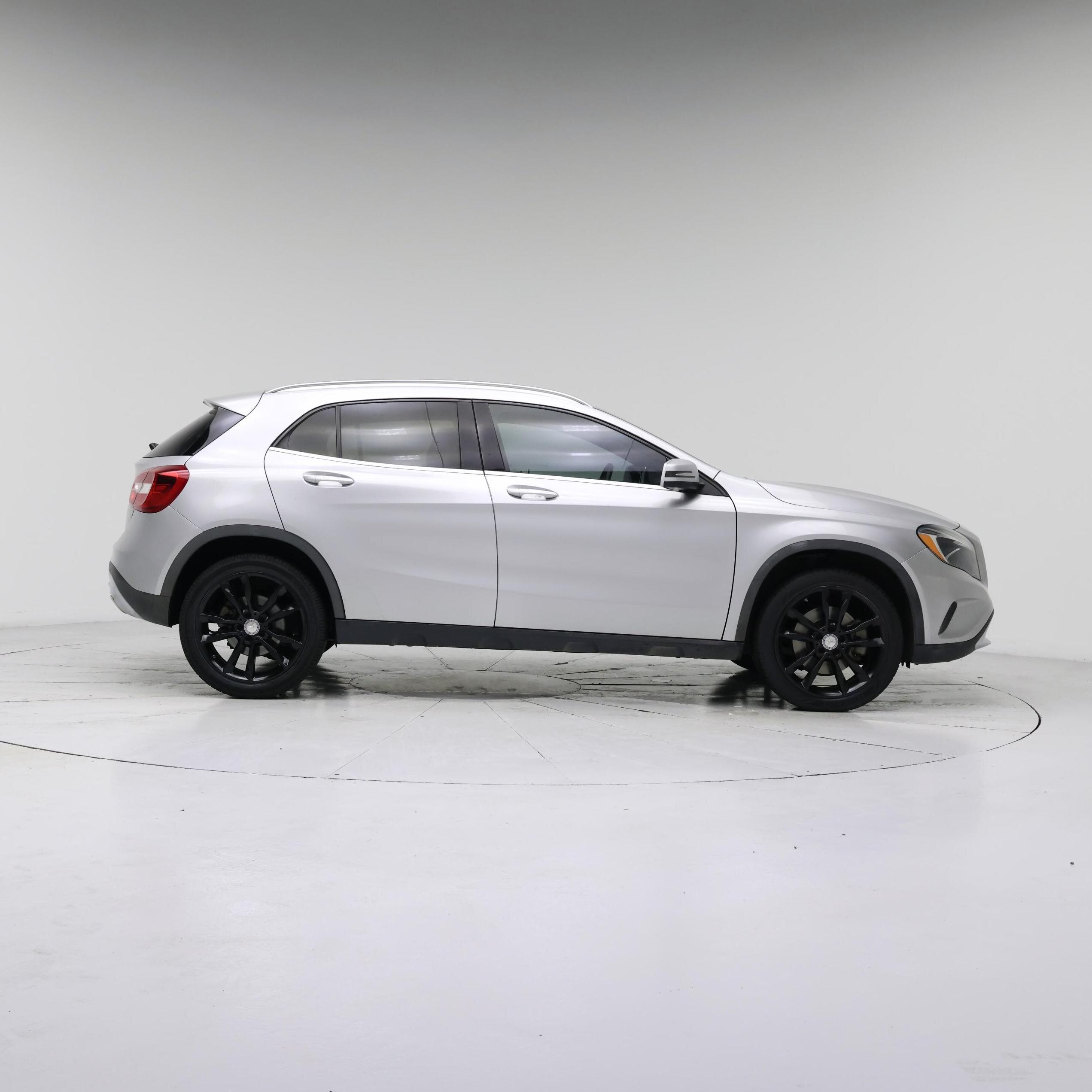 Thumbnail: 2016 Mercedes-Benz GLA - 7