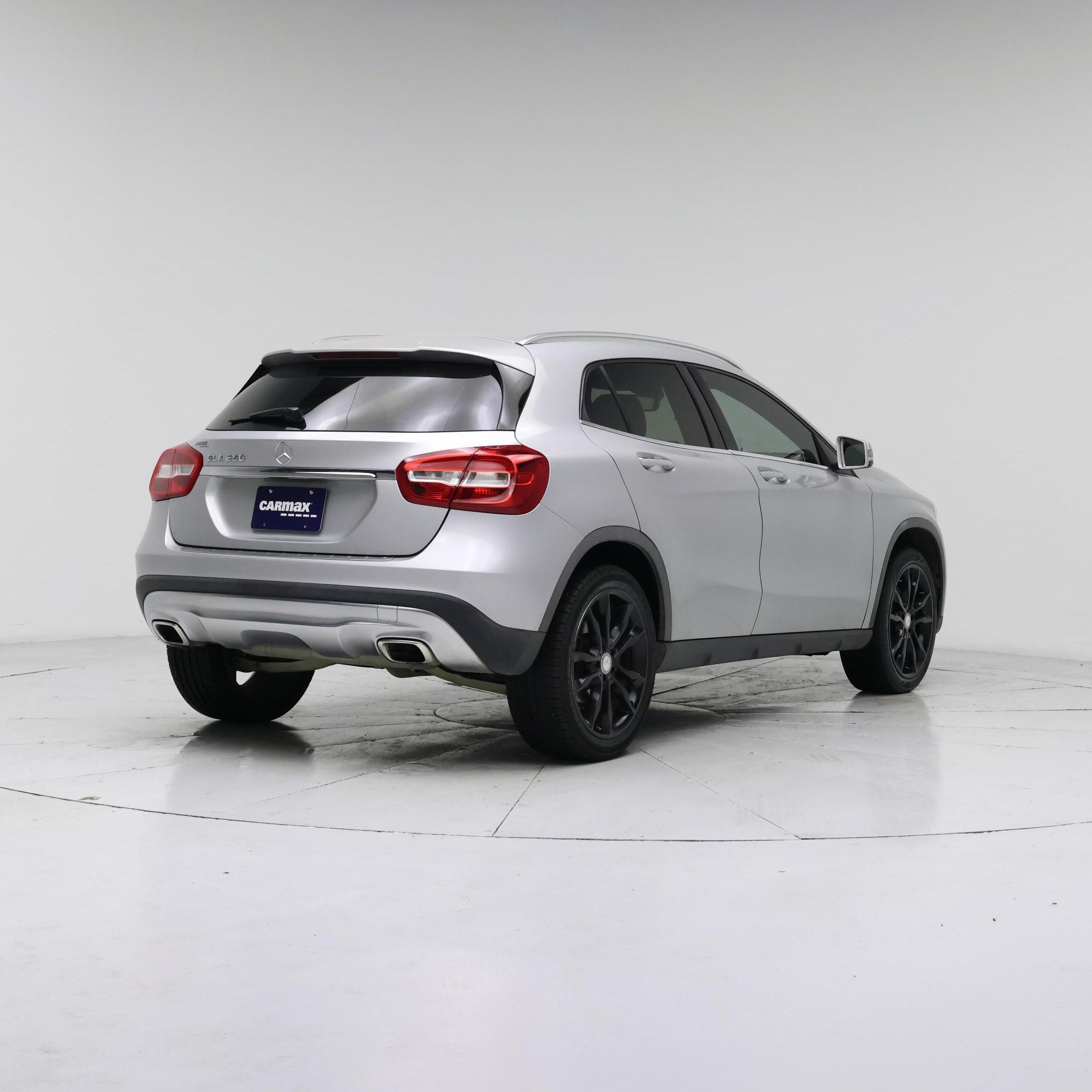 Thumbnail: 2016 Mercedes-Benz GLA - 8