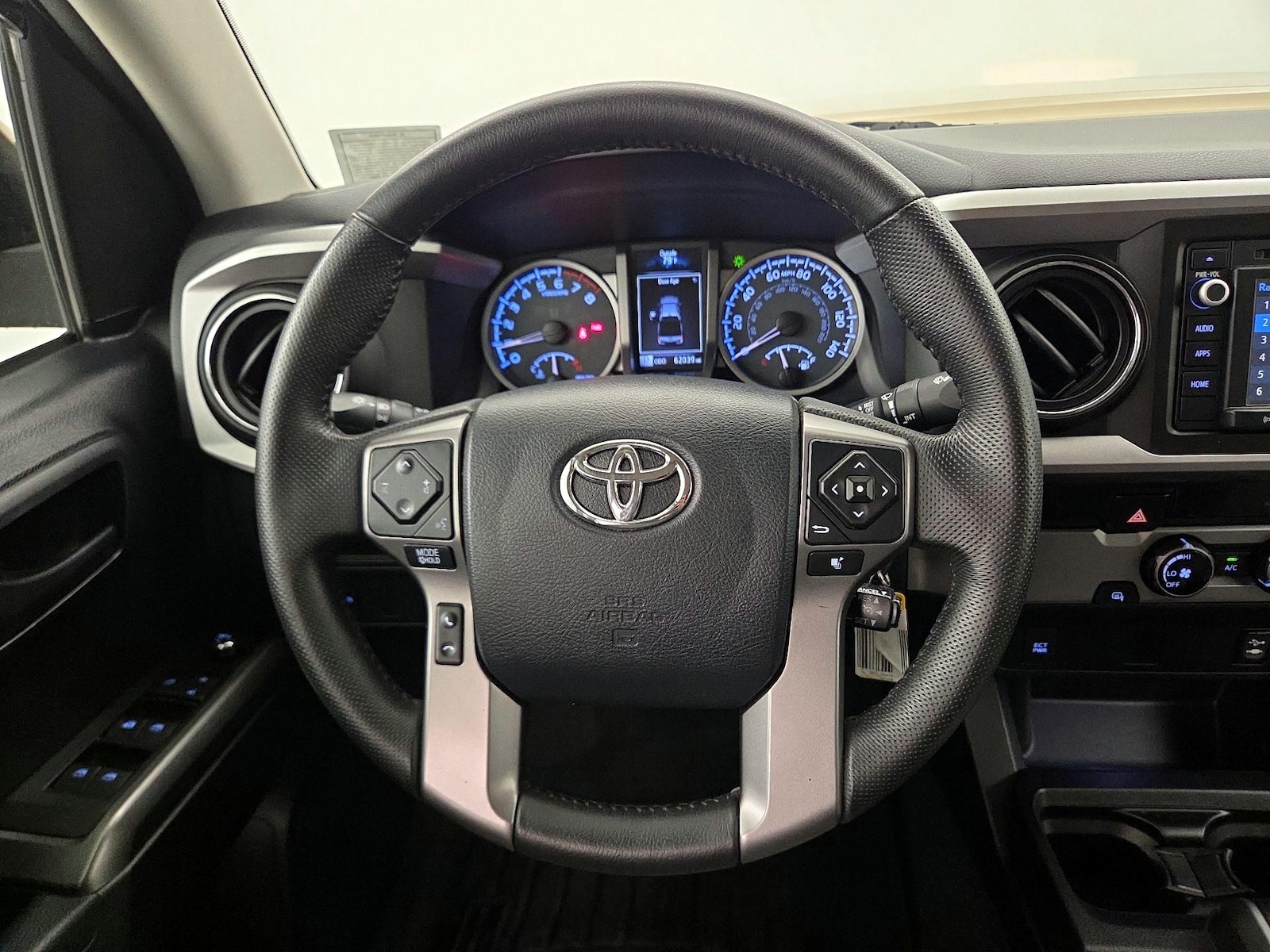 2016 Toyota Tacoma SR5 - Photo 11