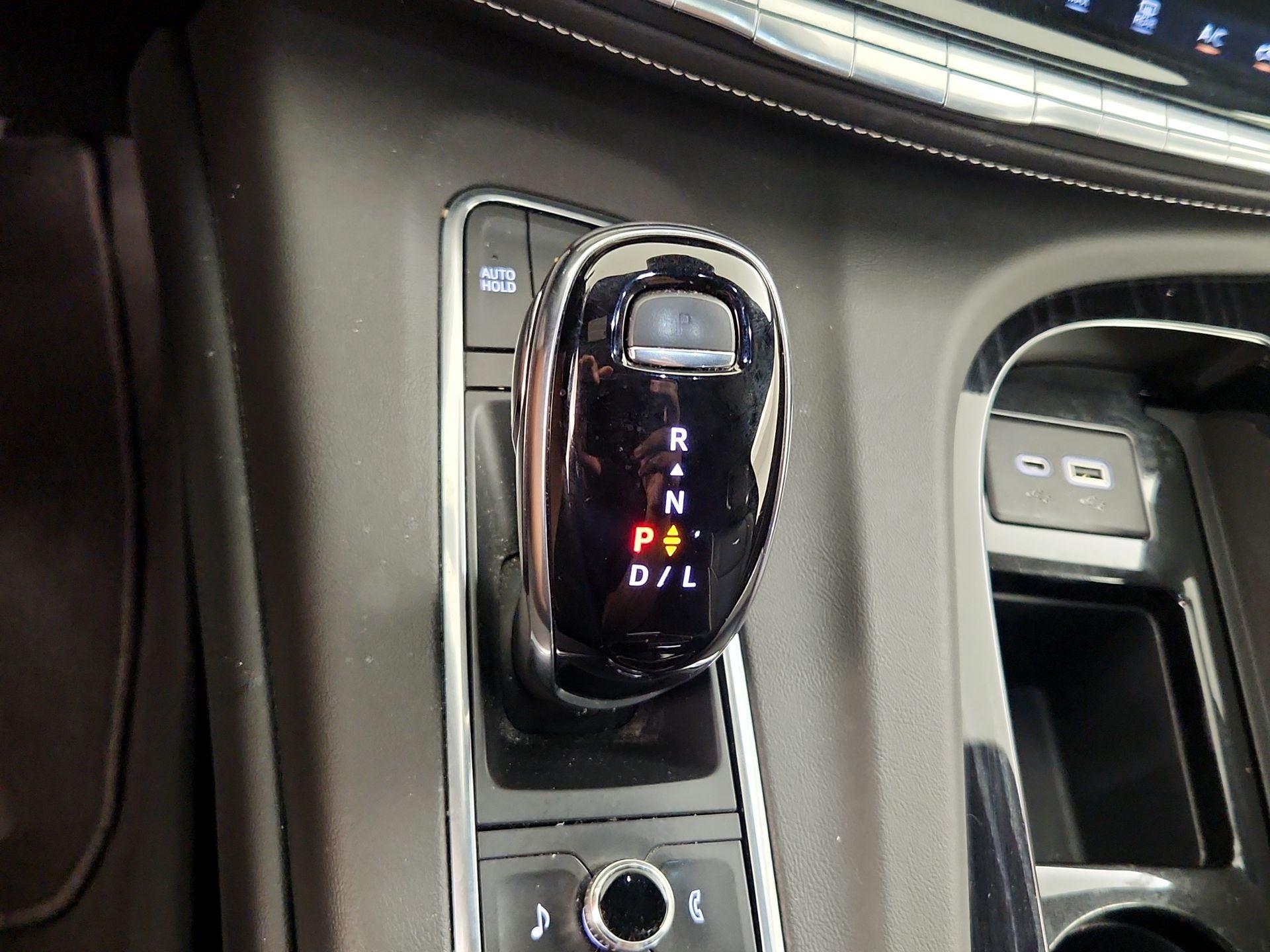 Thumbnail: 2021 Cadillac Escalade - 17