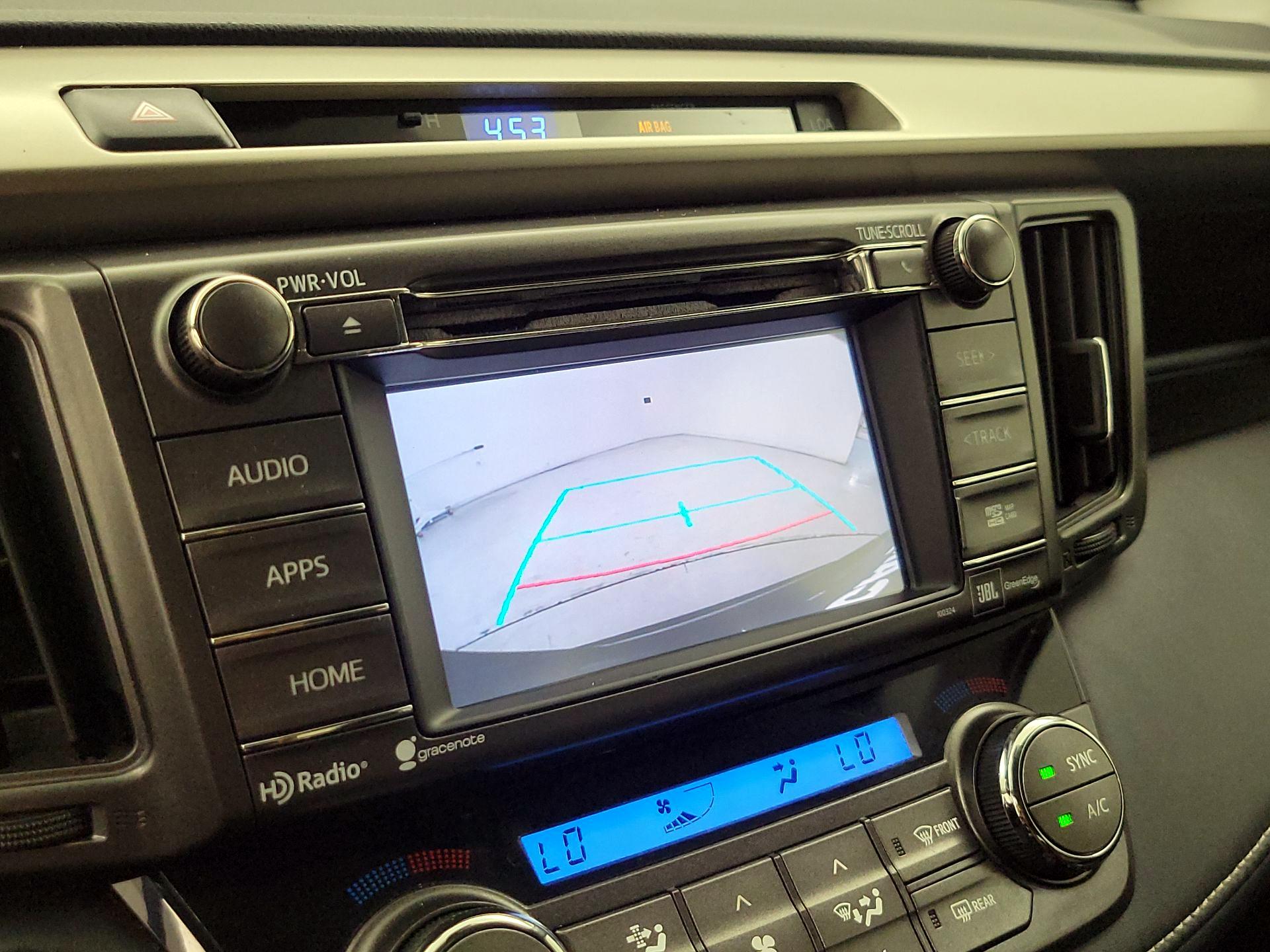 Thumbnail: 2015 Toyota RAV4 - 14
