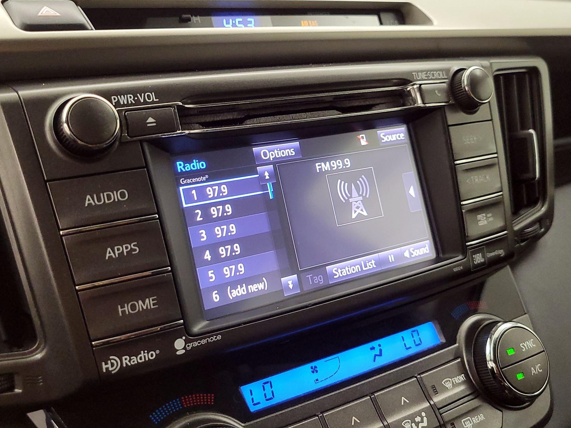 Thumbnail: 2015 Toyota RAV4 - 15