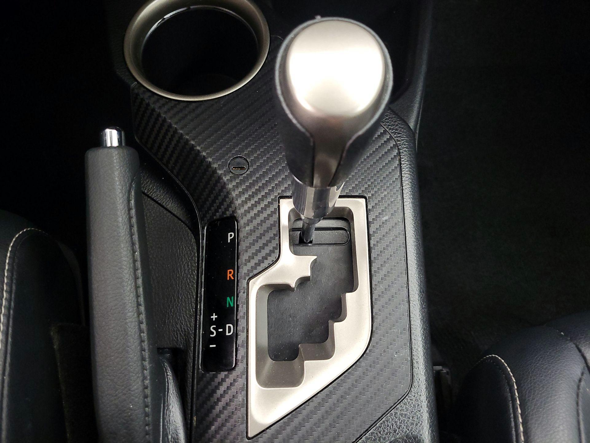 Thumbnail: 2015 Toyota RAV4 - 17