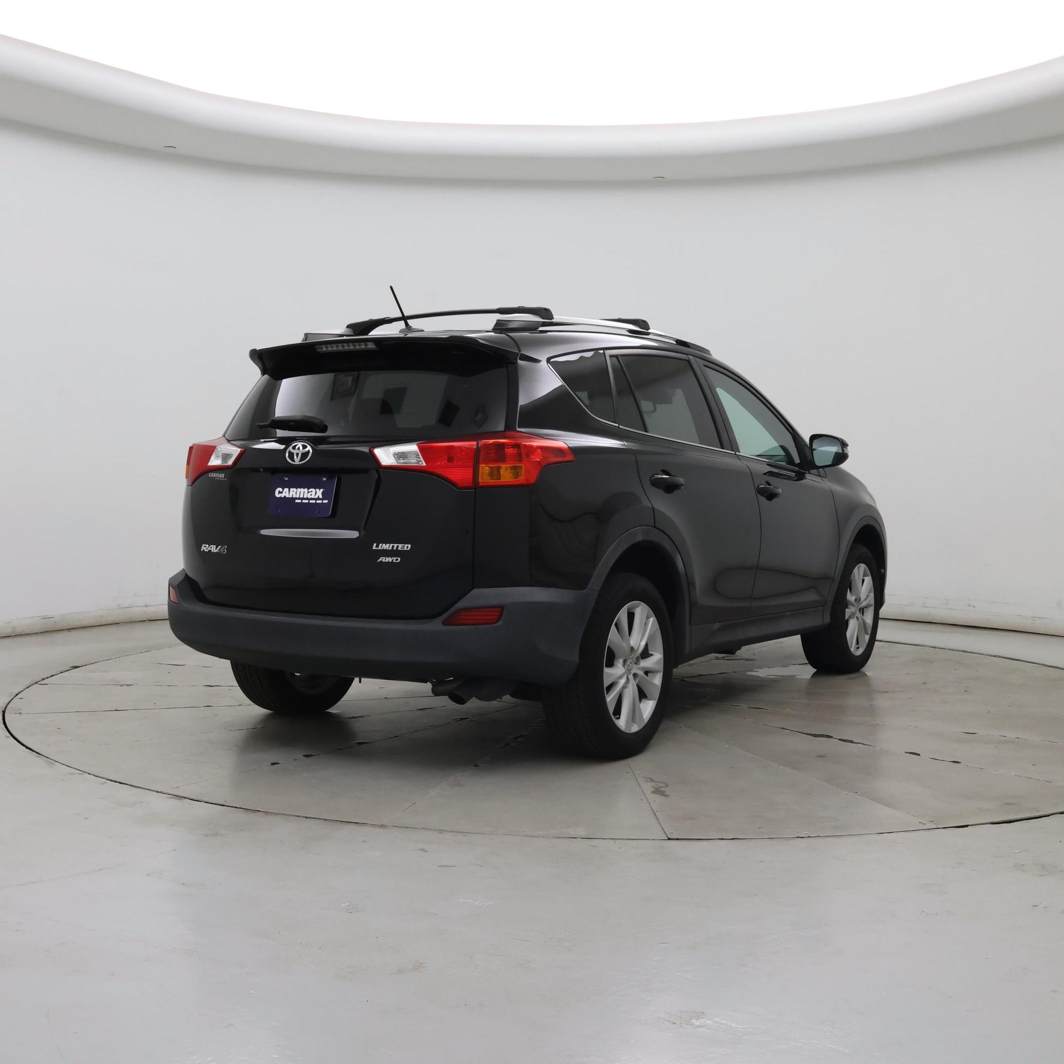 Thumbnail: 2015 Toyota RAV4 - 8