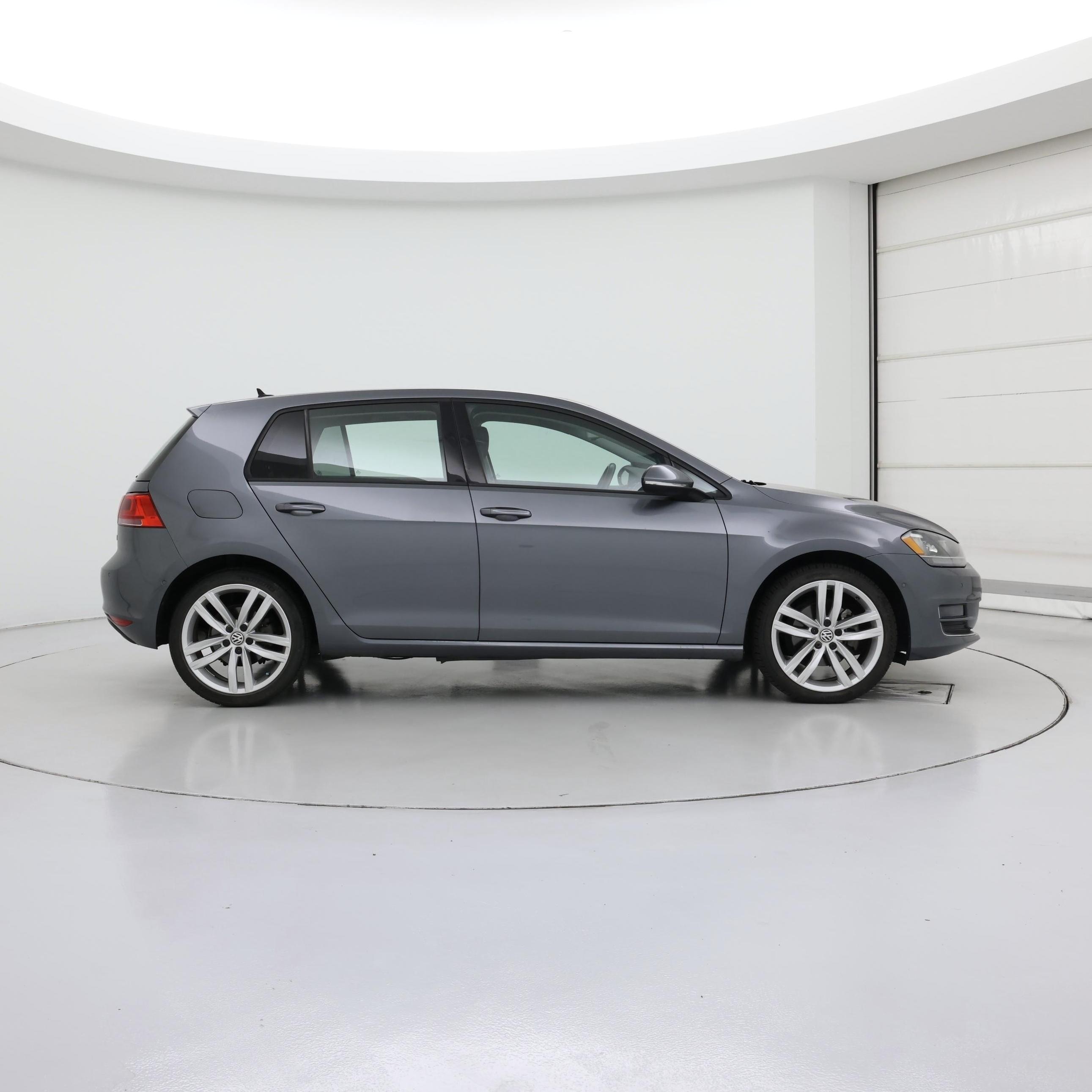 Thumbnail: 2016 Volkswagen Golf - 7