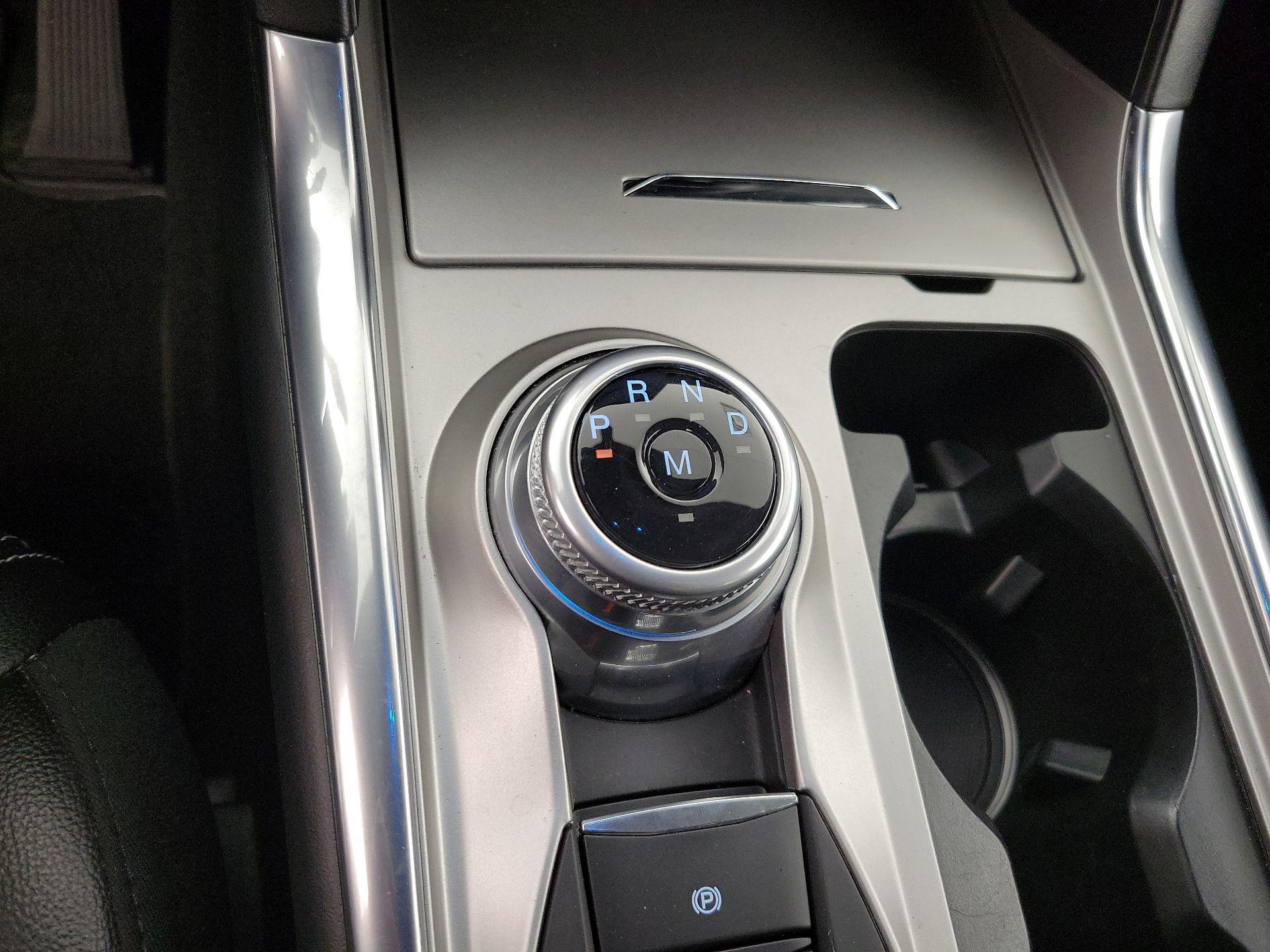 Thumbnail: 2020 Ford Explorer - 18