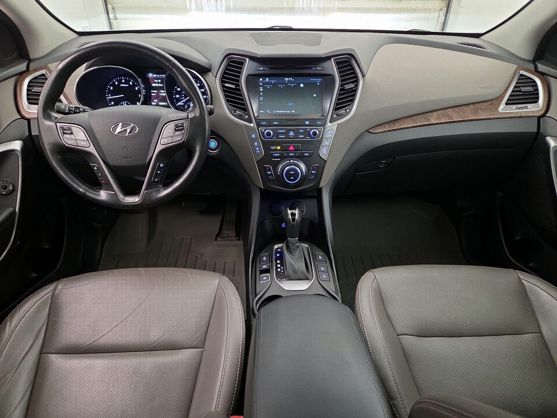 Thumbnail: 2017 Hyundai Santa Fe - 9