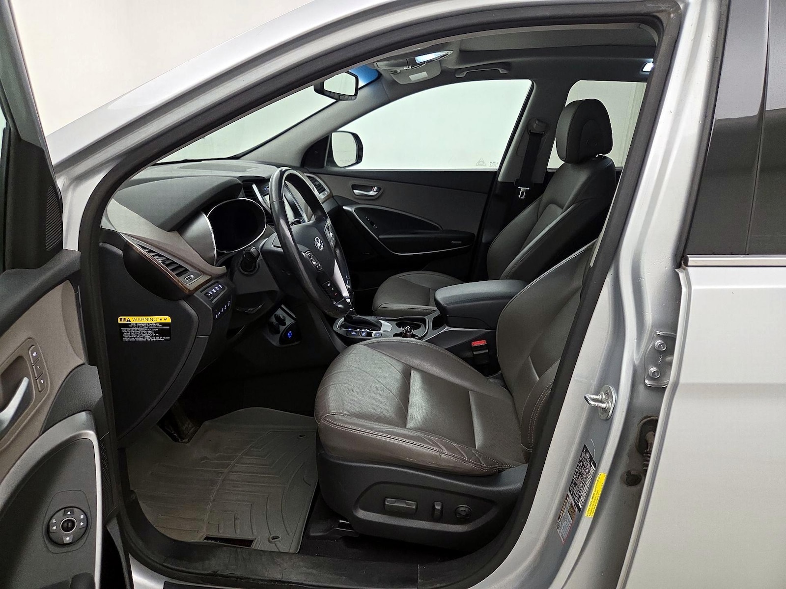 2017 Hyundai Santa Fe SE Ultimate - Photo 12