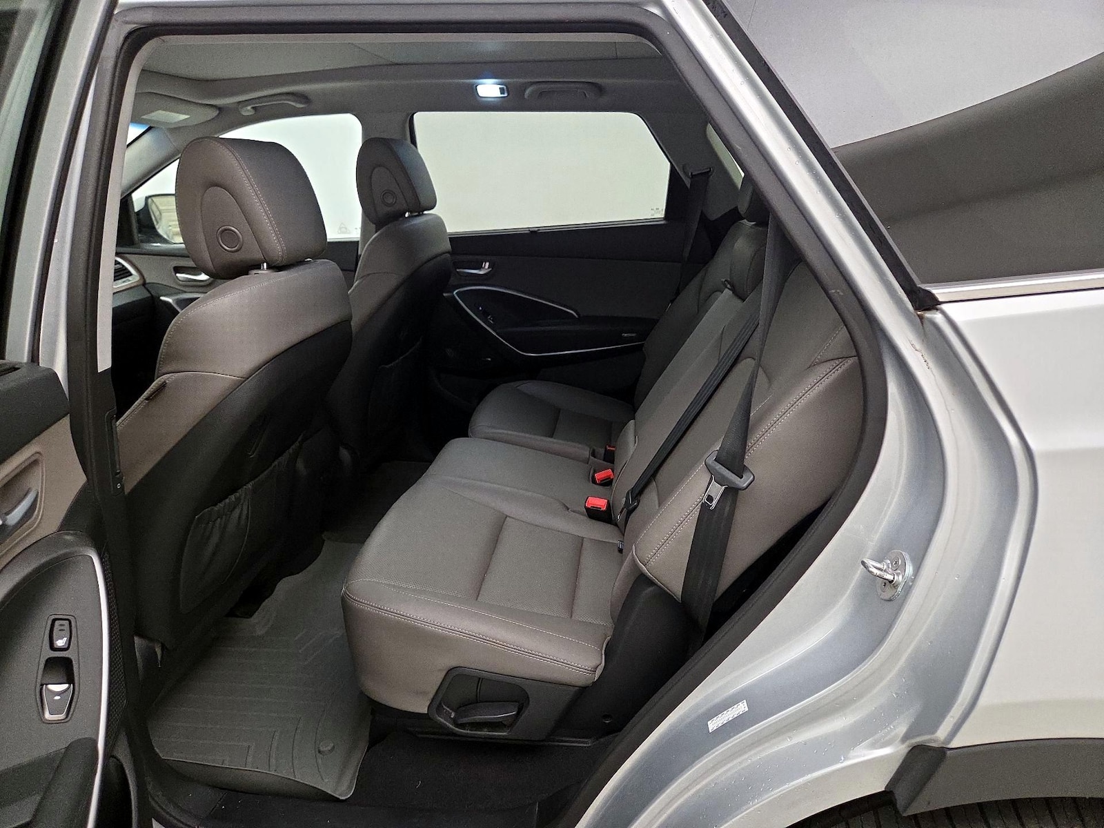 2017 Hyundai Santa Fe SE Ultimate - Photo 22