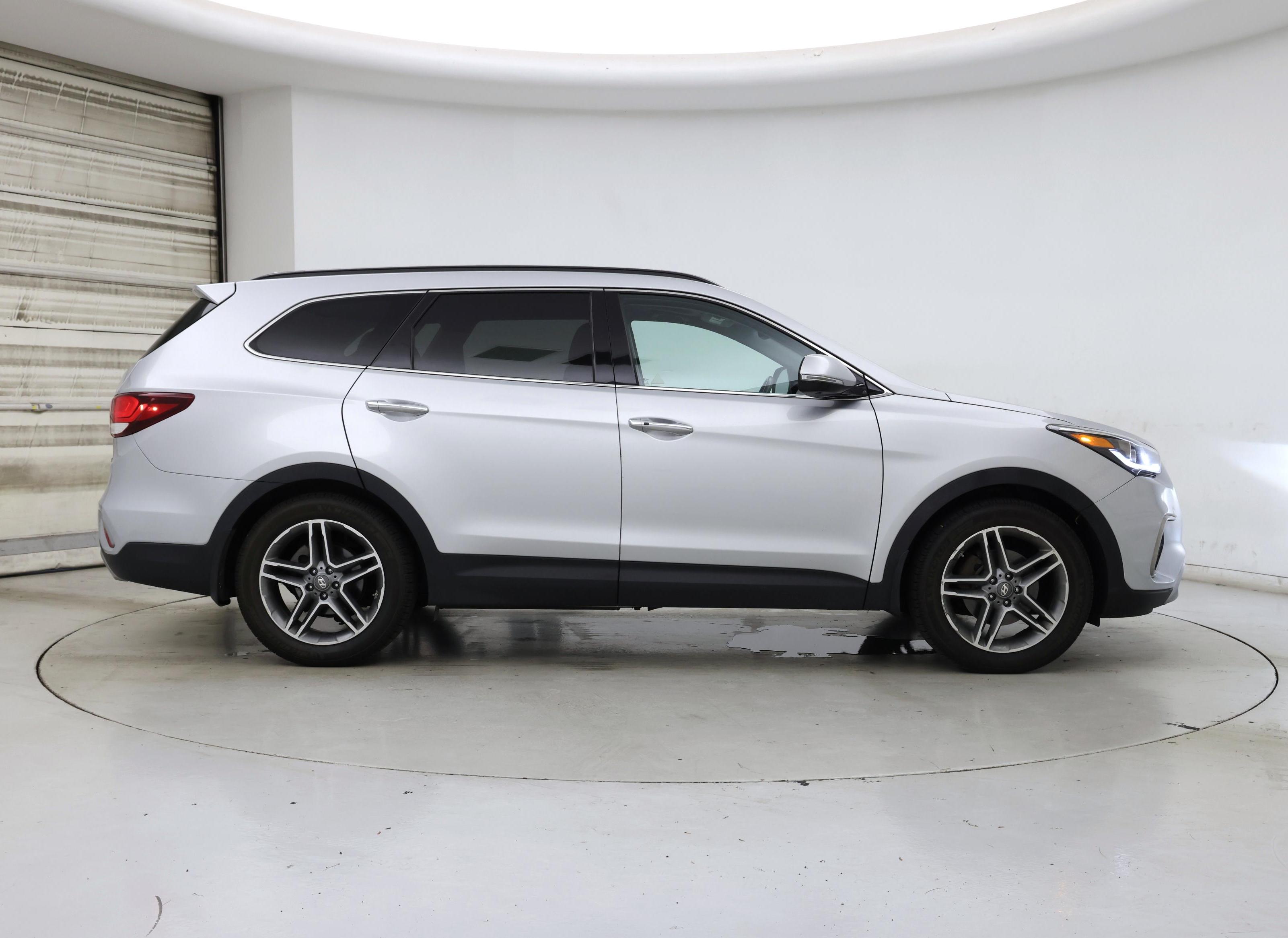 Thumbnail: 2017 Hyundai Santa Fe - 7