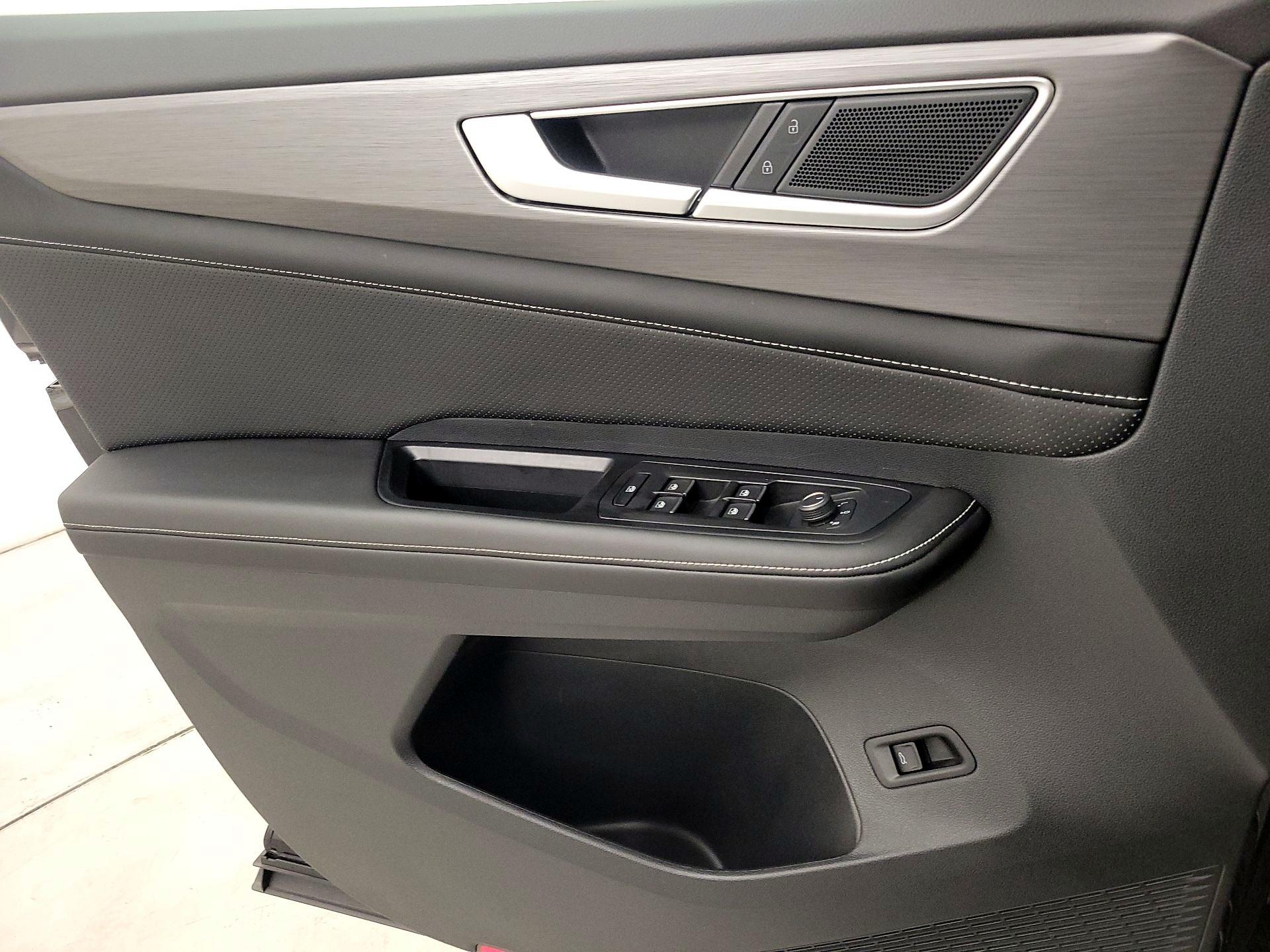 Thumbnail: 2024 Volkswagen Atlas - 12